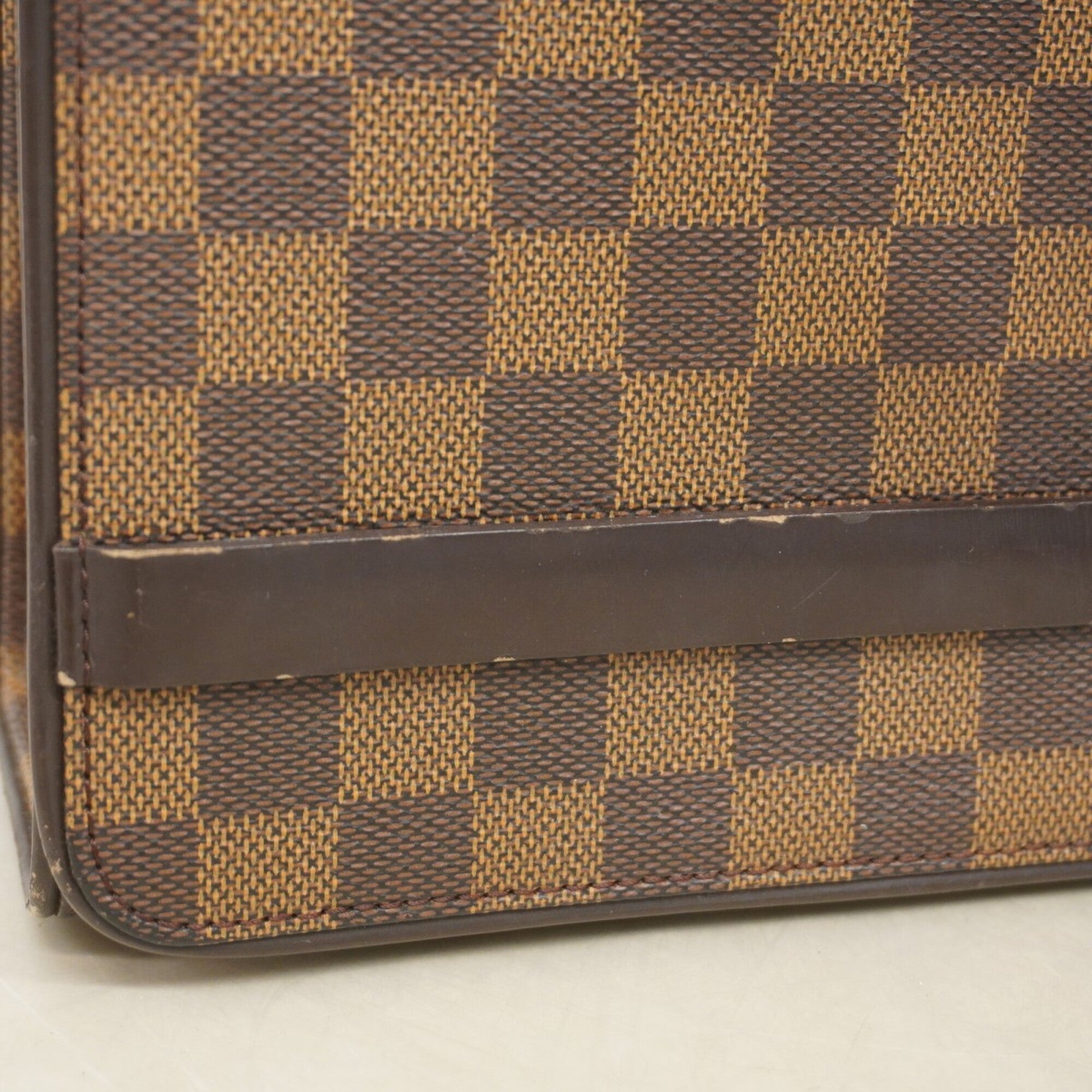 Louis Vuitton Ebene Shoulder Bag (Pre-Owned)