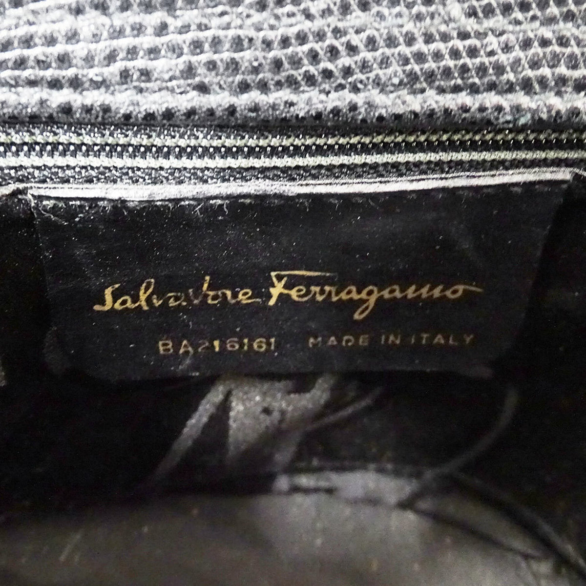 Salvatore Ferragamo Black Leather Handbag (Pre-Owned)