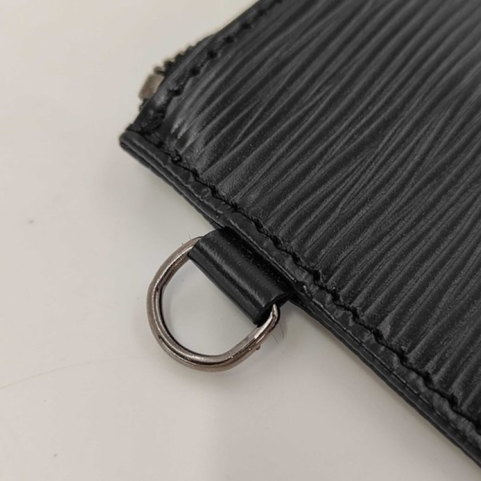 Louis Vuitton Black Epi Leather Pouch (Pre-Owned)