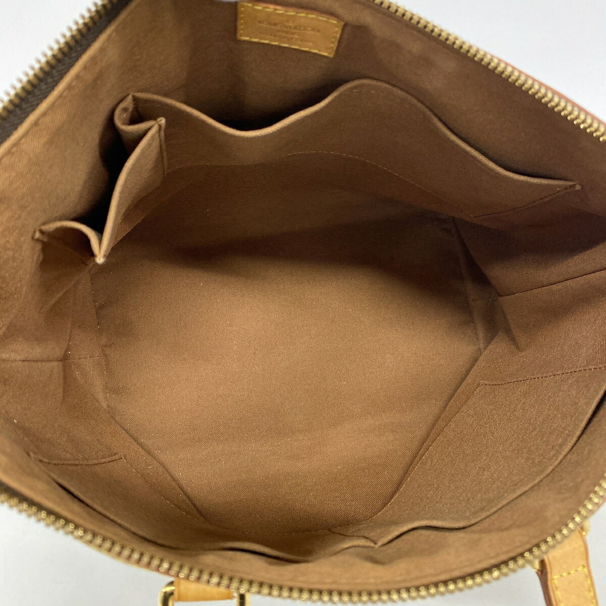 Louis Vuitton Brown Handbag (Pre-Owned)