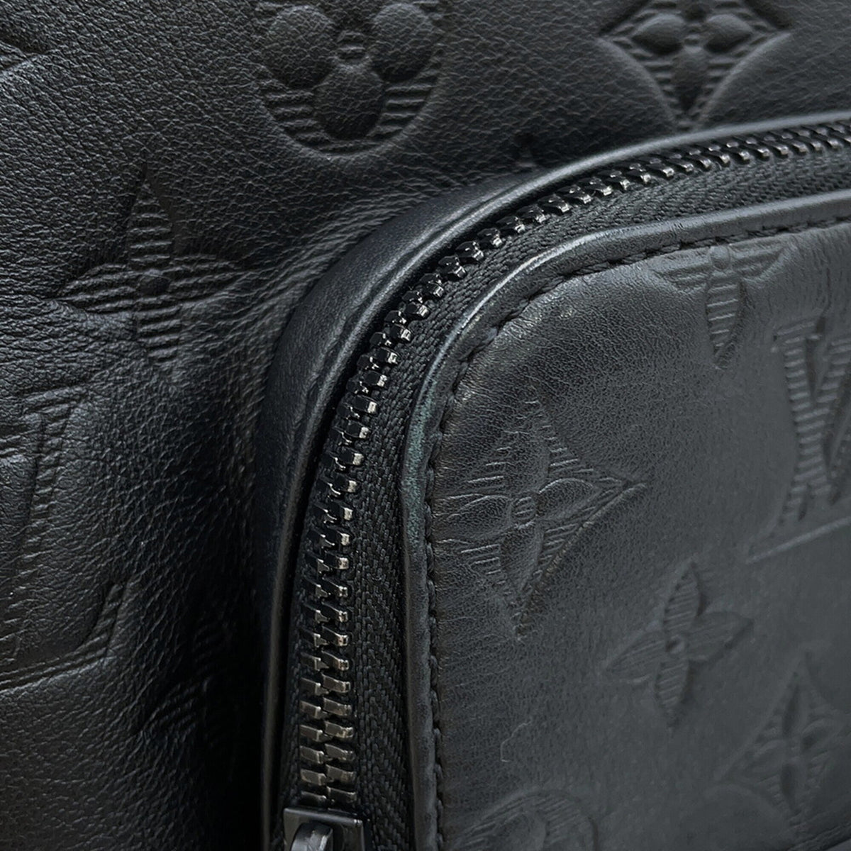 Louis Vuitton Black Monogram Noir Monogram Shadow Handbag Sling Bag (Pre-Owned)
