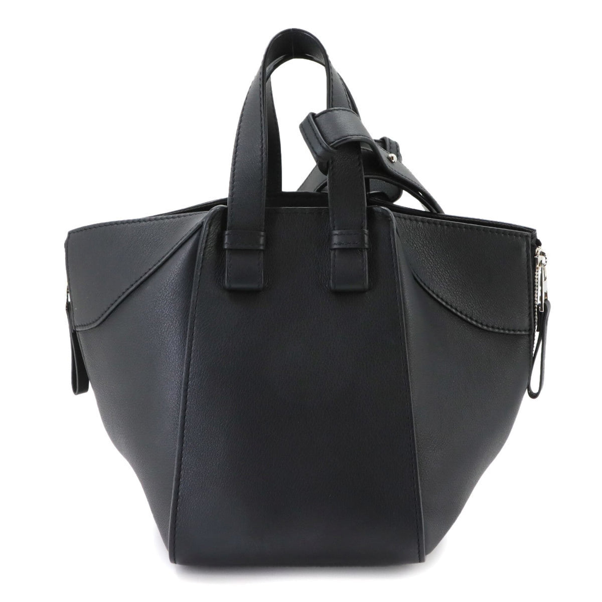 Loewe Black Leather Handbag (Pre-Owned)