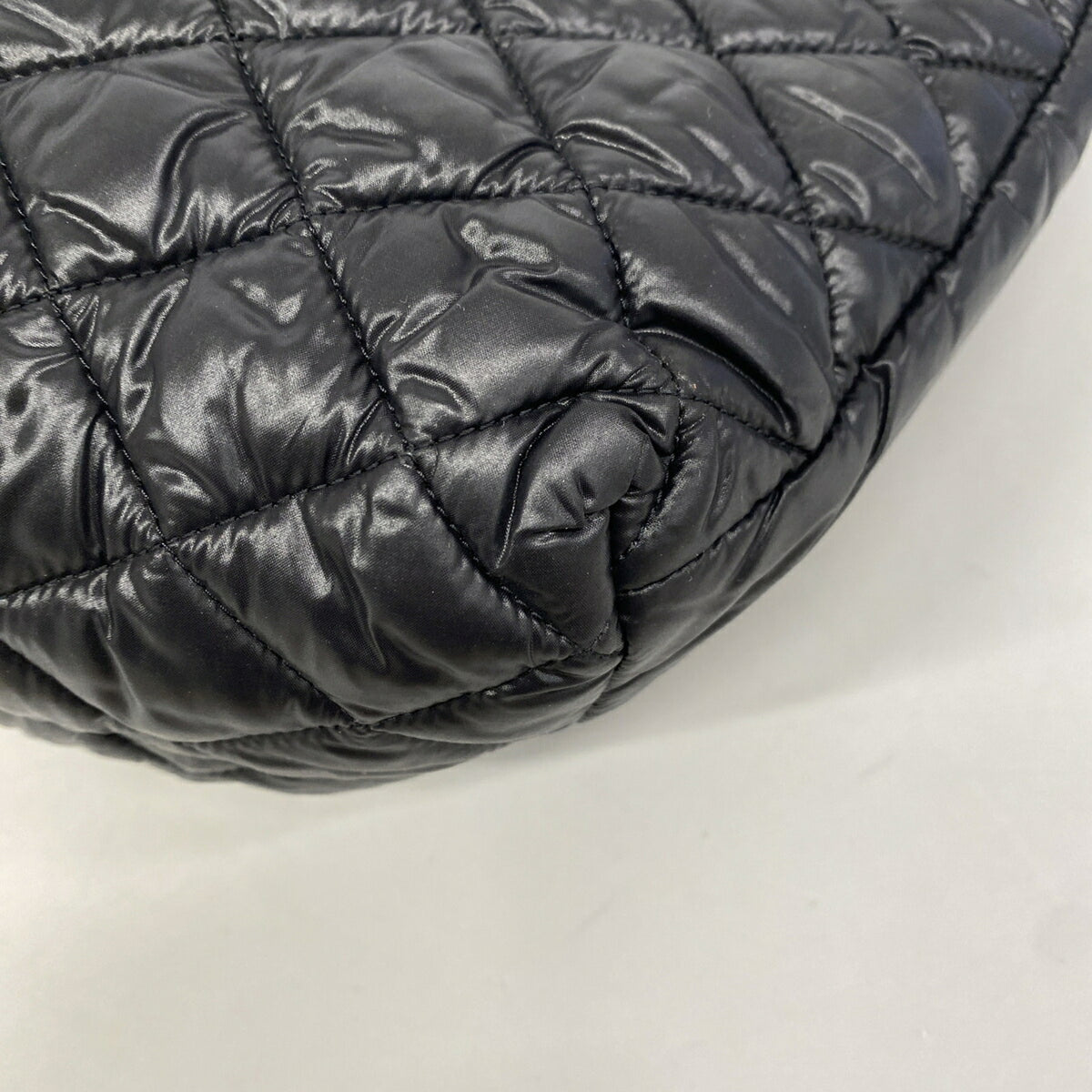 Chanel Black Nylon Tote Bag (Pre-Owned)