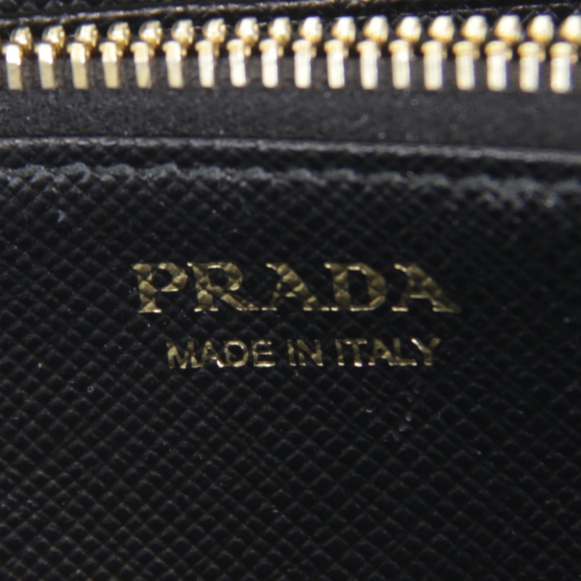 Prada Black Leather Long Wallet (Bi-Fold) (Pre-Owned)