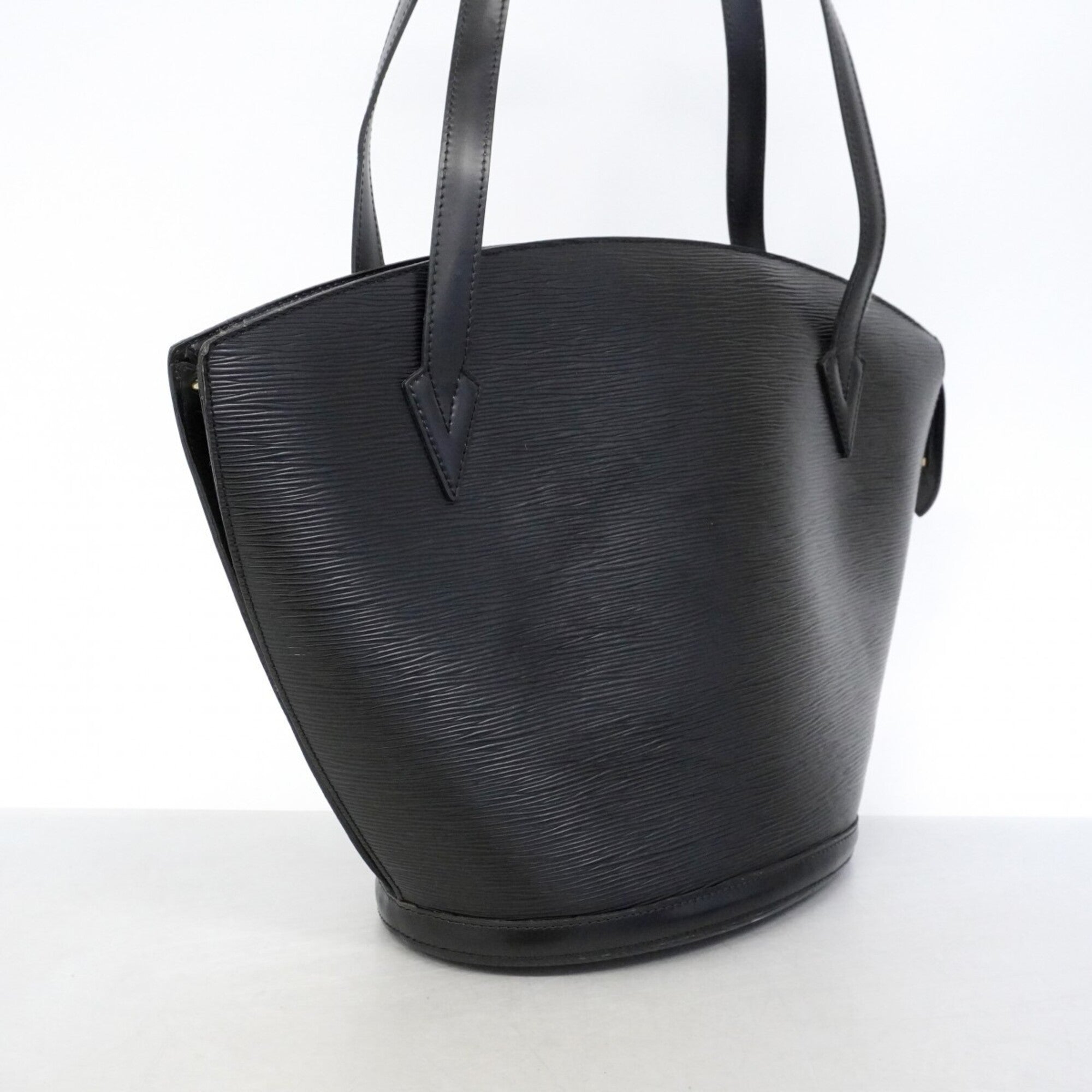 Louis Vuitton Noir Shoulder Bag (Pre-Owned)