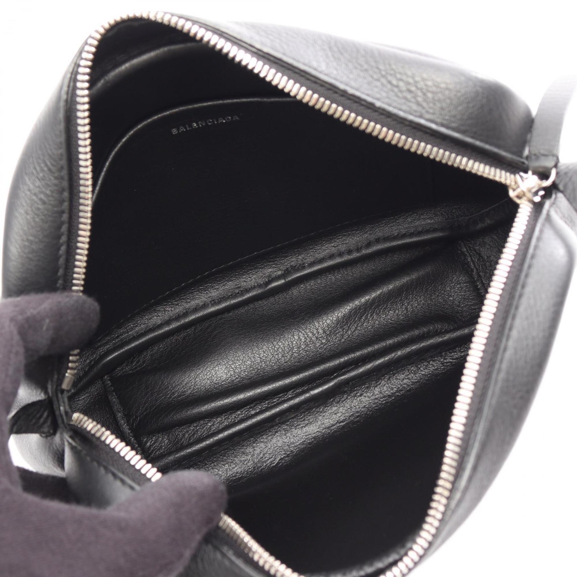 Balenciaga Black Leather Handbag Shoulder Bag (Pre-Owned)