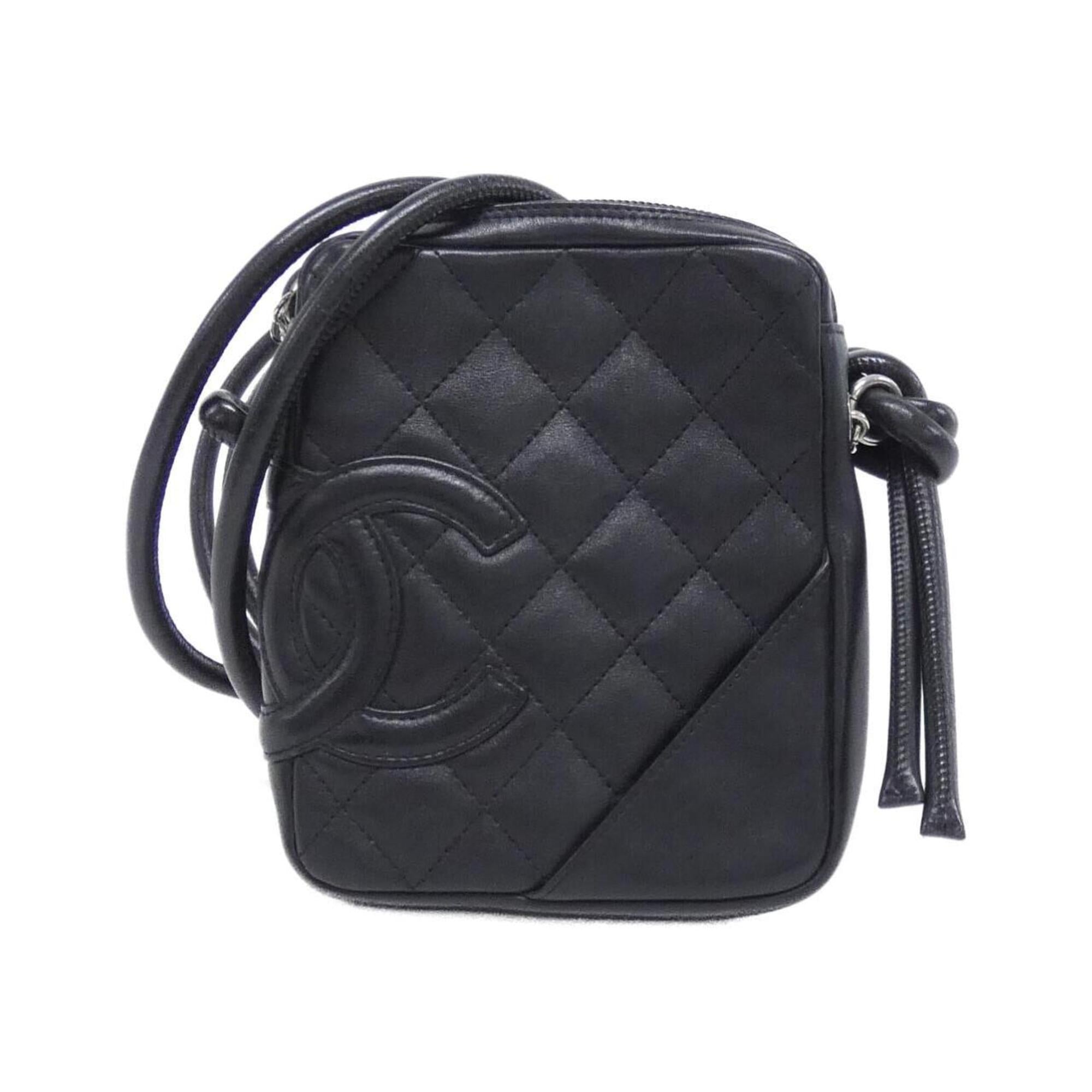 Chanel Black Leather Shoulder Bag (Pre-Owned)