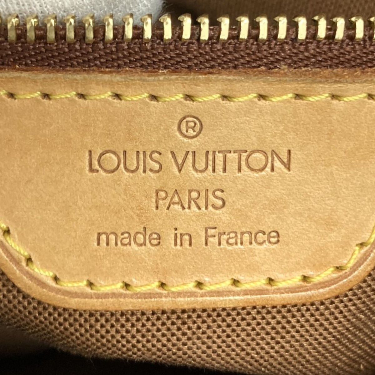 Louis Vuitton Brown Monogram Canvas Handbag (Pre-Owned)
