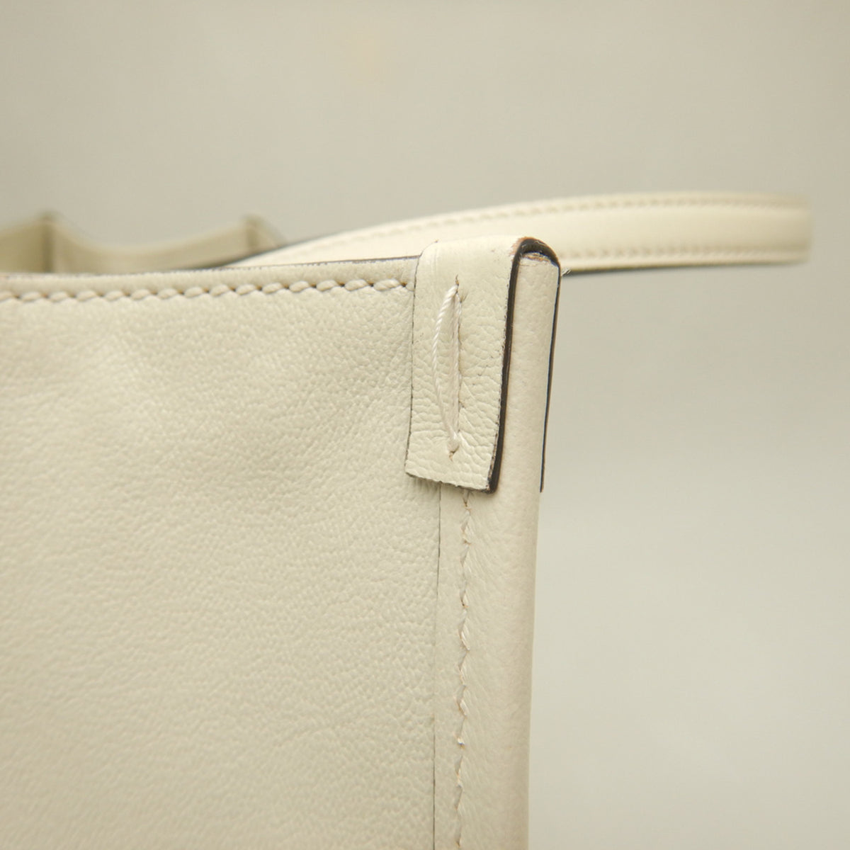 Gucci Horsebit Ivory Leather Tote Bag (Pre-Owned)