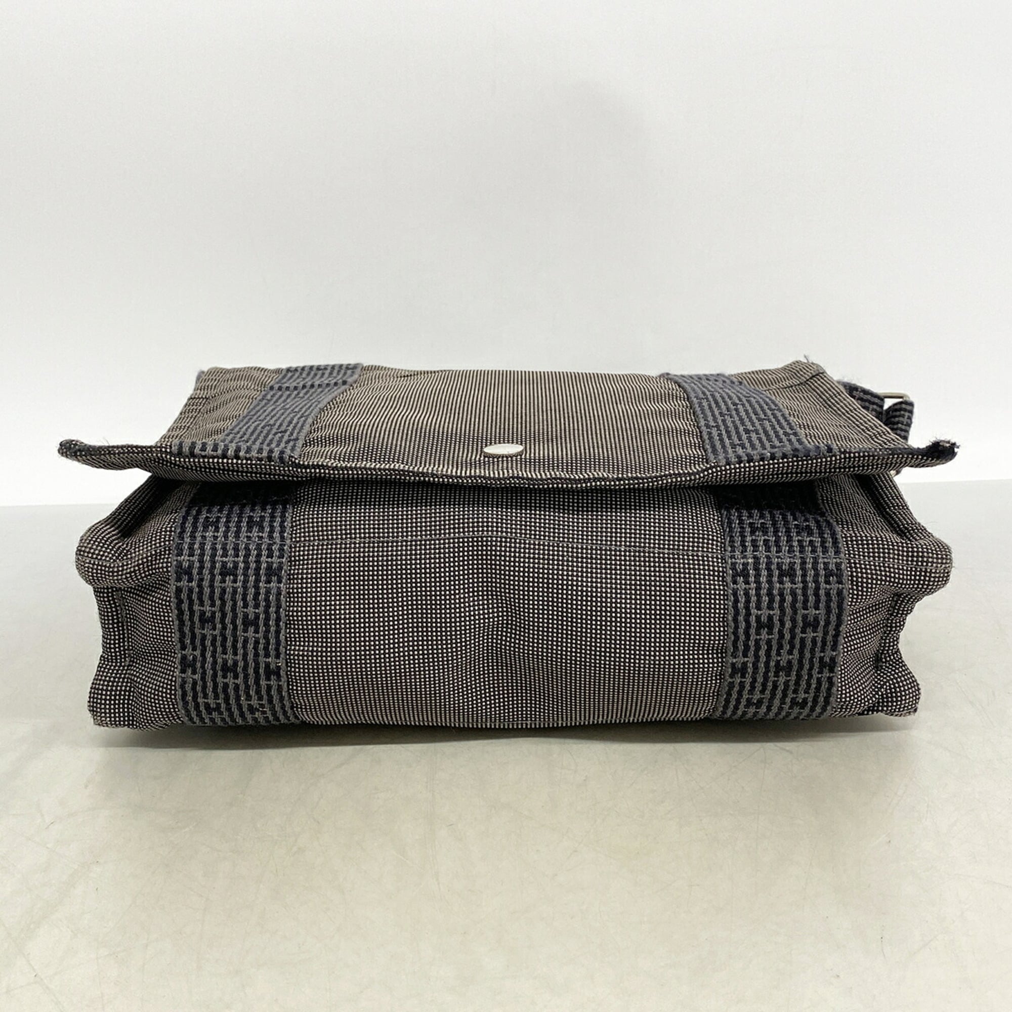 Hermes Gray Nylon Shoulder Bag (Pre-Owned)