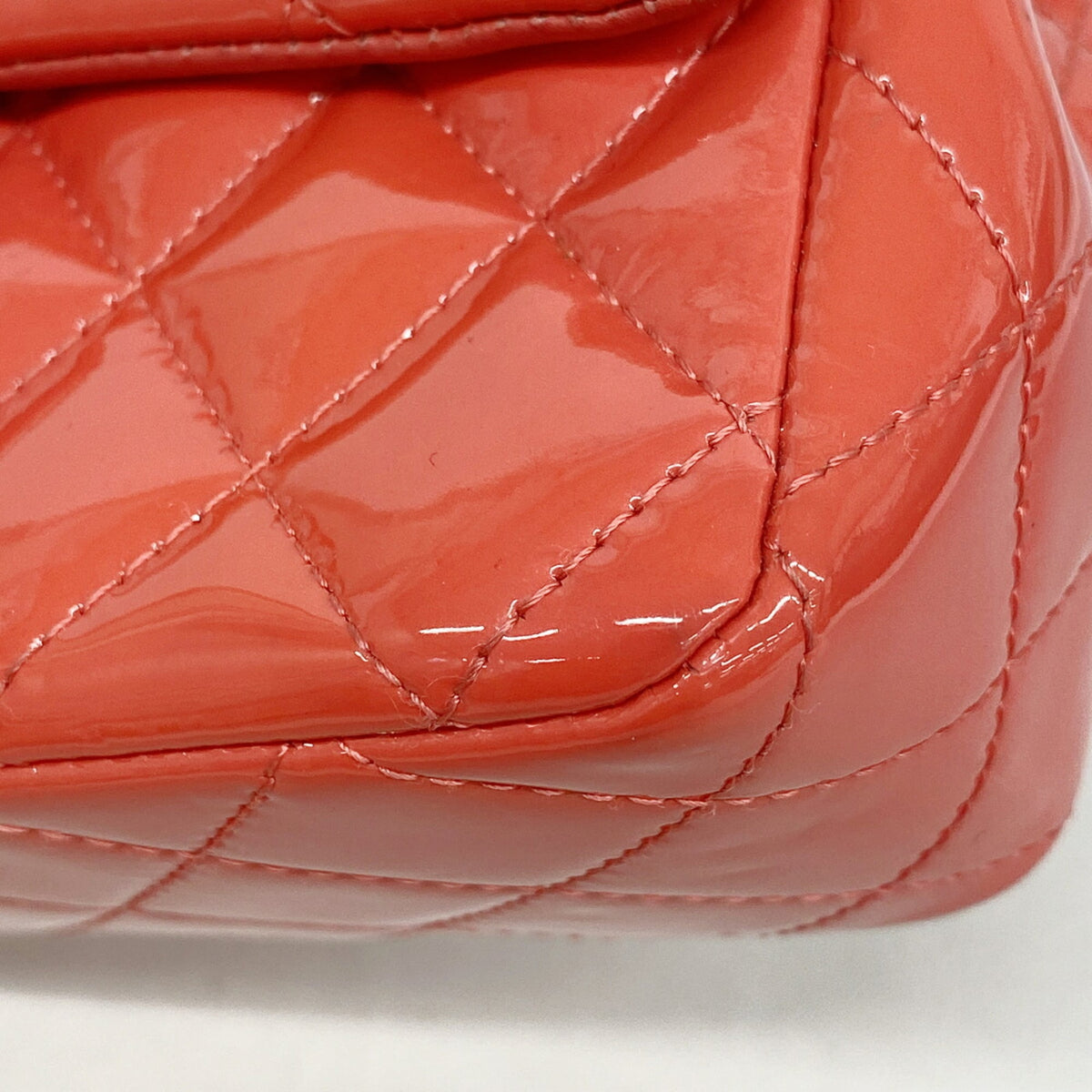 Chanel Red Color Patent Leather Shoulder Bag (Pre-Owned)