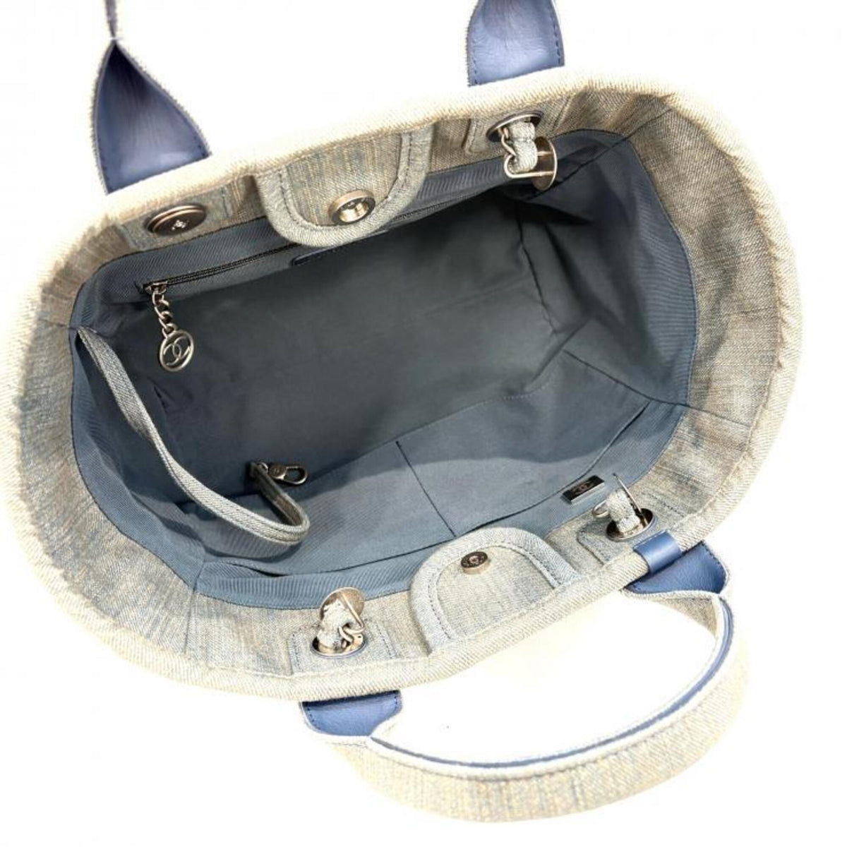 Chanel Light Blue Denim Tote Bag (Pre-Owned)