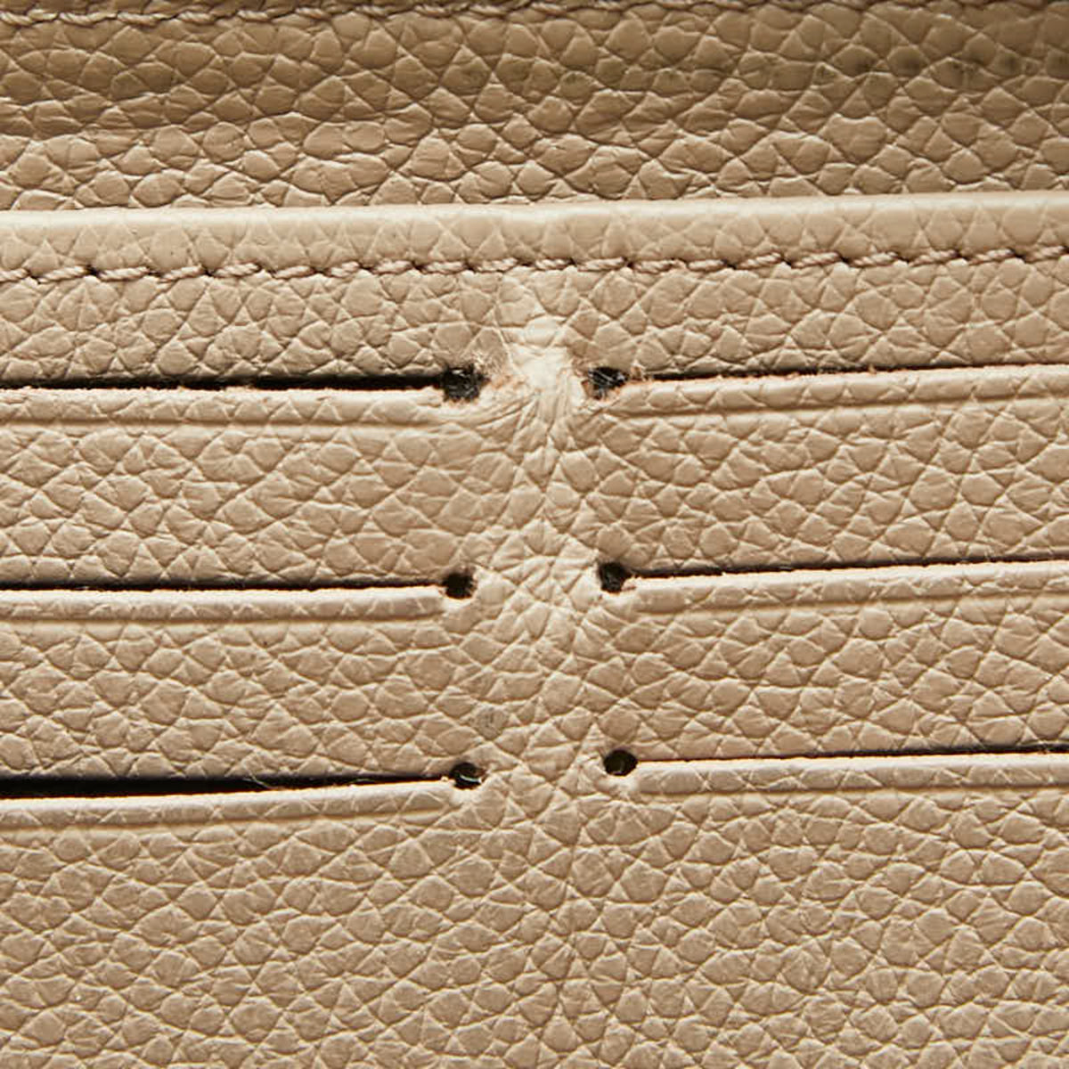 Louis Vuitton Beige Cream Tourterelle Leather Long Wallet (Bi-Fold) (Pre-Owned)