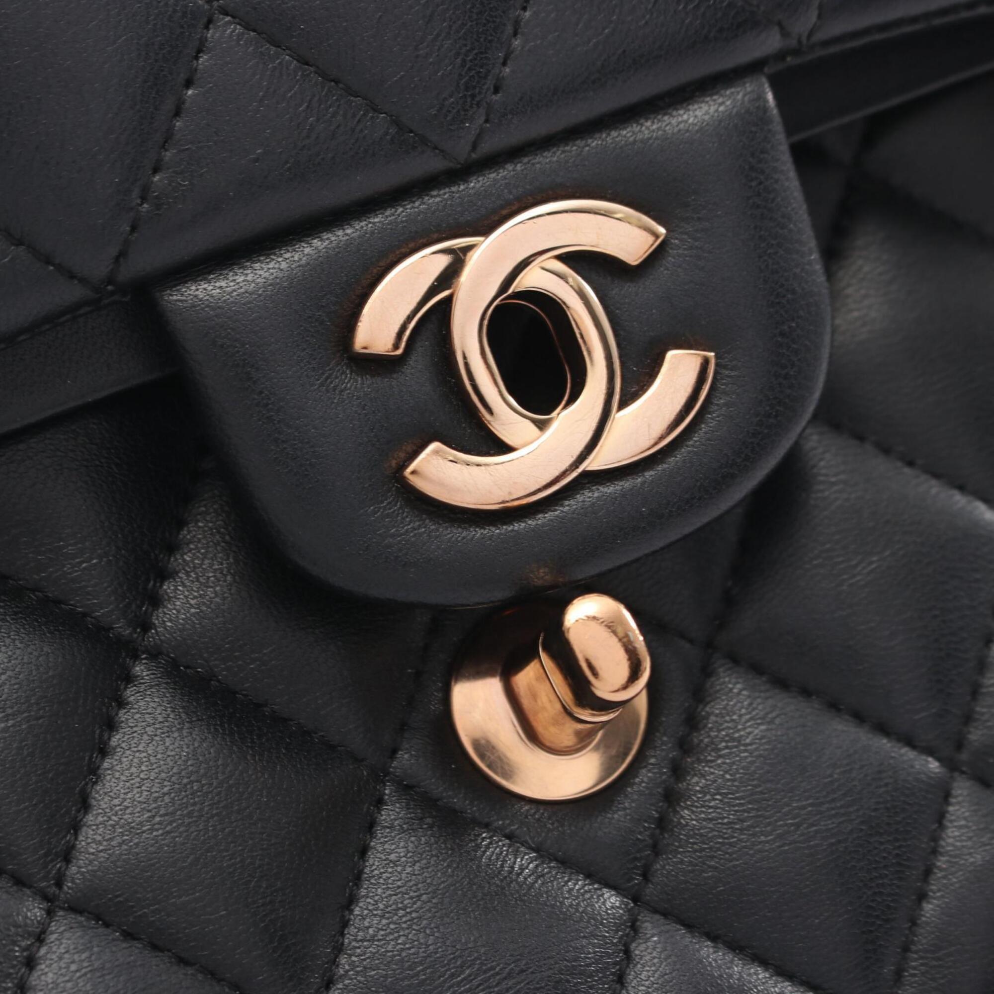 Chanel Black Leather Handbag Shoulder Bag (Pre-Owned)