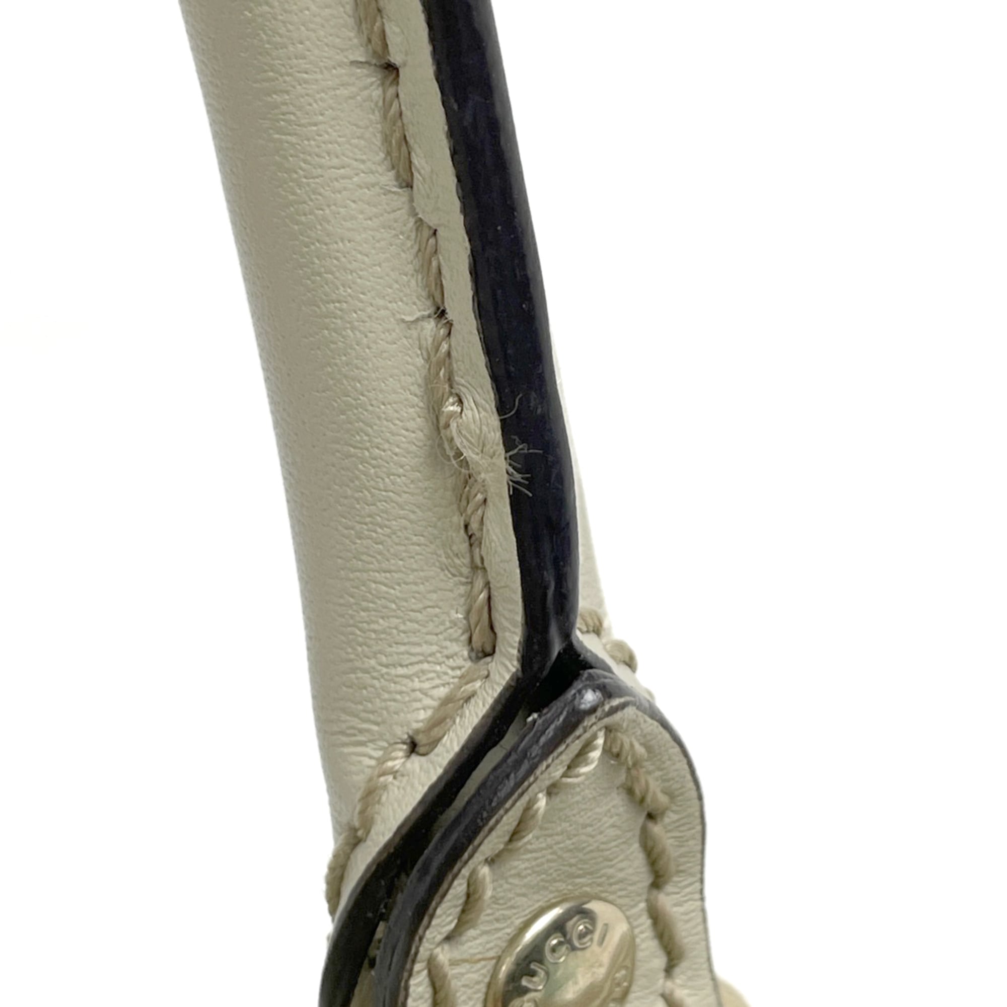 Gucci Beige Gg Canvas Handbag (Pre-Owned)