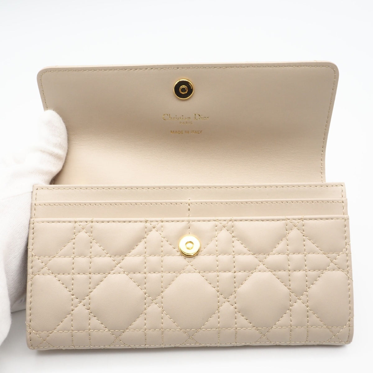 Christian Dior Beige Leather Long Wallet (Bi-Fold) (Pre-Owned)