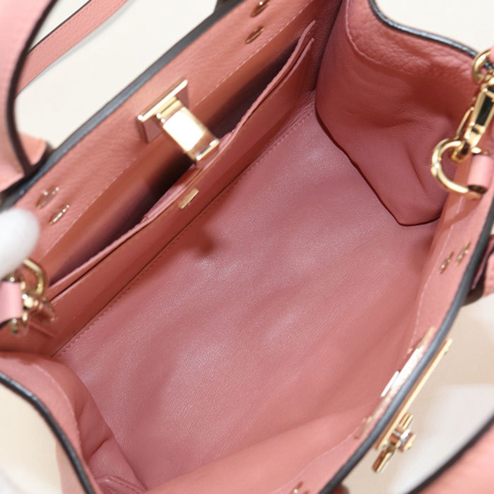 Salvatore Ferragamo Gancini Pink Leather Tote Bag (Pre-Owned)