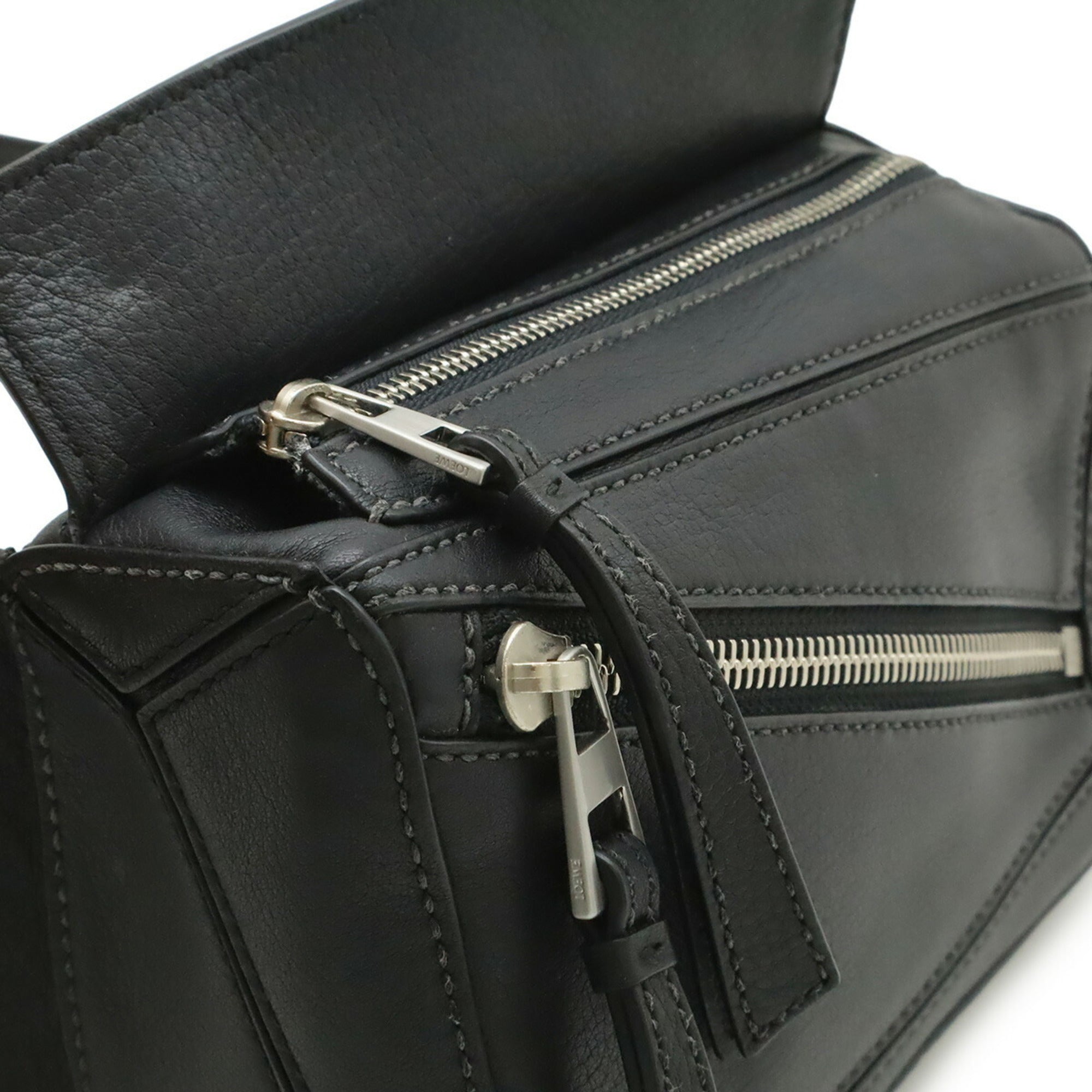 Loewe Puzzle Black Leather Shoulder Bag Sling Bag (Pre-Owned)
