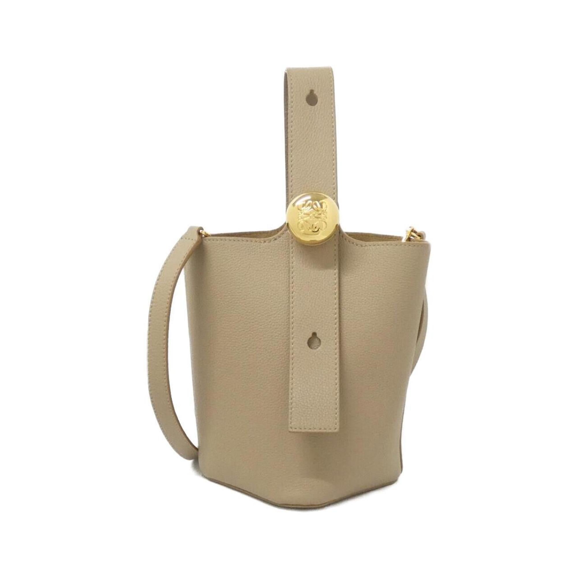 Loewe Sand Leather Handbag (Pre-Owned)