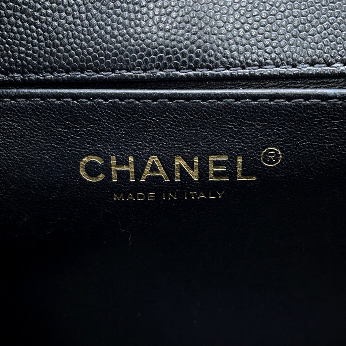 Chanel Boy Chanel Black Grained Calfskin Handbag Shoulder Bag (Pre-Owned)