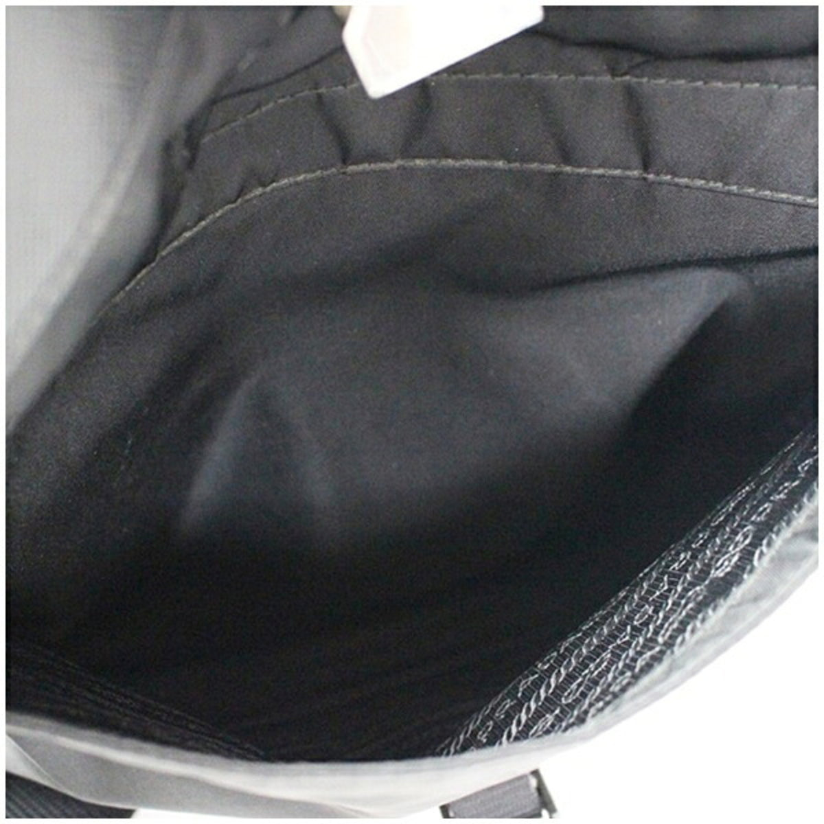 Prada Black Nylon Shoulder Bag (Pre-Owned)