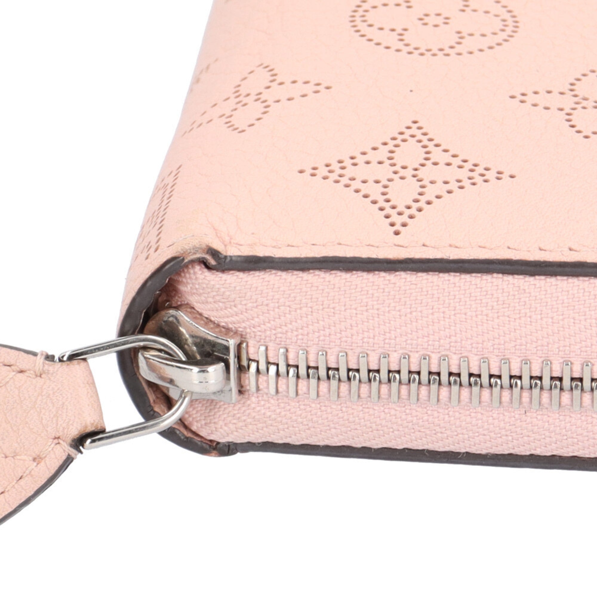 Louis Vuitton Mahina Magnolia Pink Mahina Leather Long Wallet (Bi-Fold) (Pre-Owned)