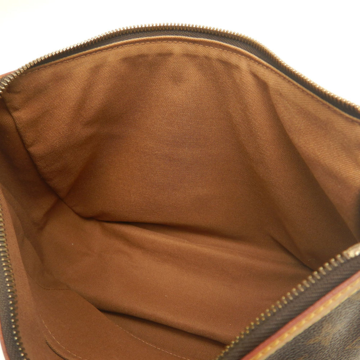 Louis Vuitton Brown Monogram Monogram Shoulder Bag (Pre-Owned)