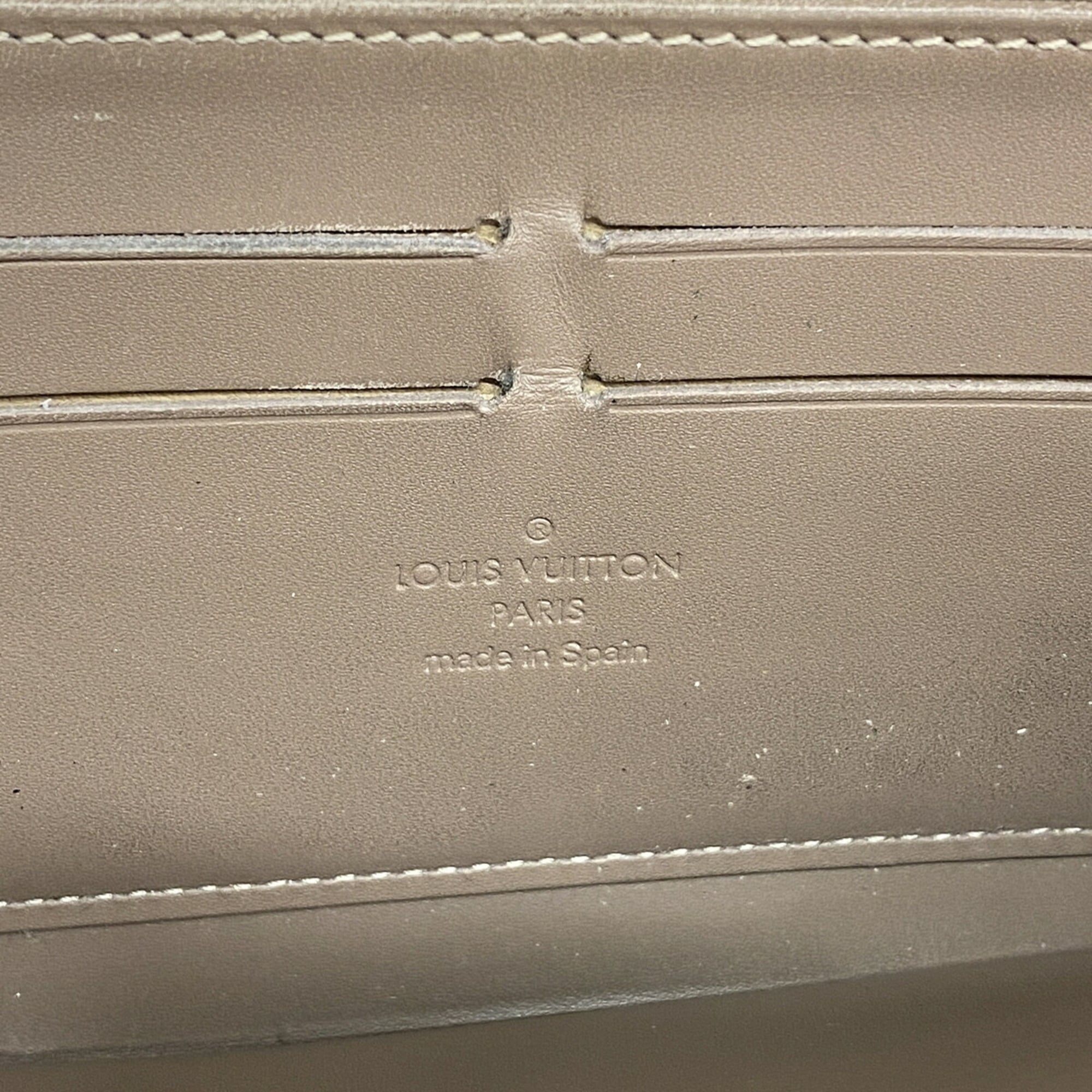 Louis Vuitton Beige Poodle Long Wallet (Bi-Fold) (Pre-Owned)