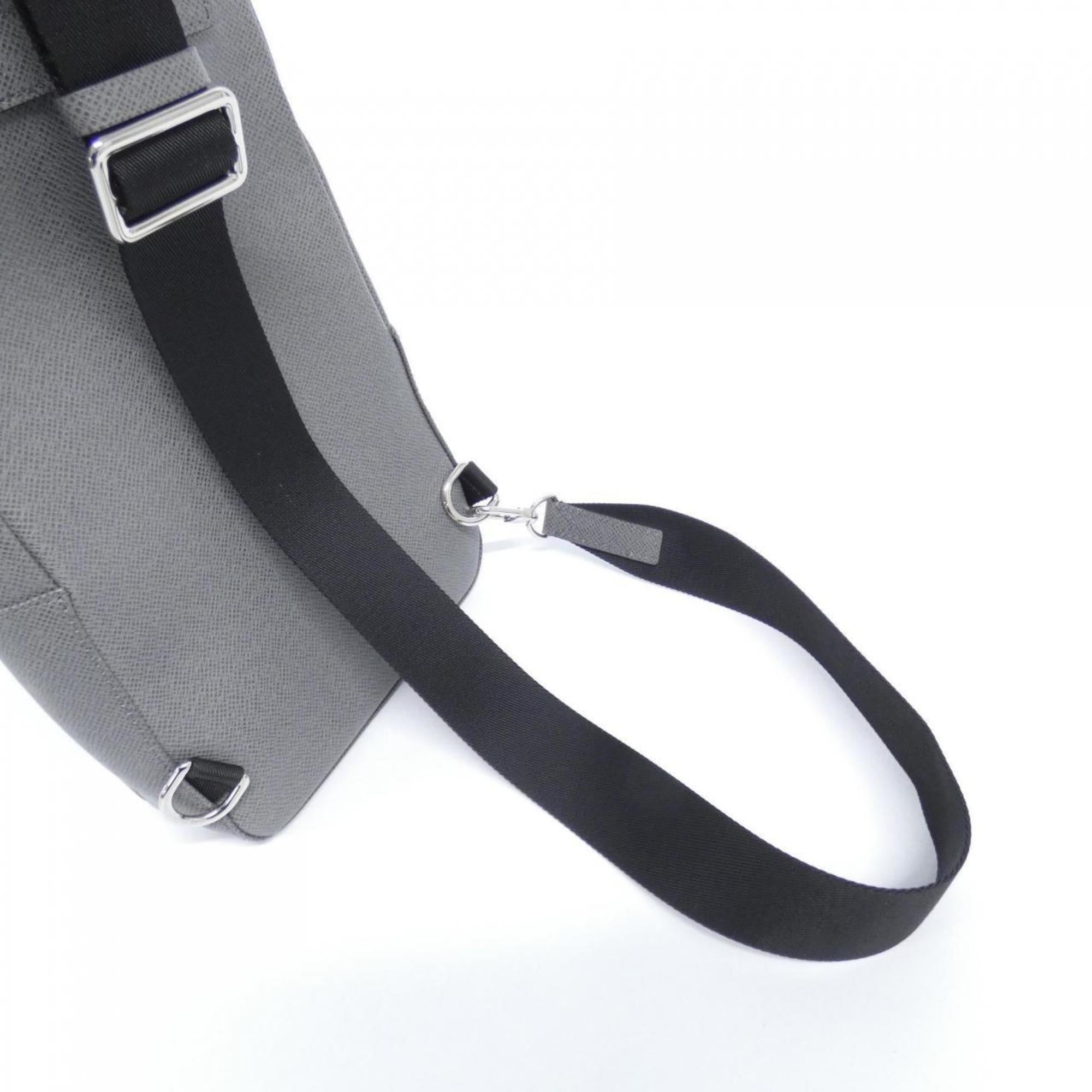Louis Vuitton Gris Leather Shoulder Bag (Pre-Owned)