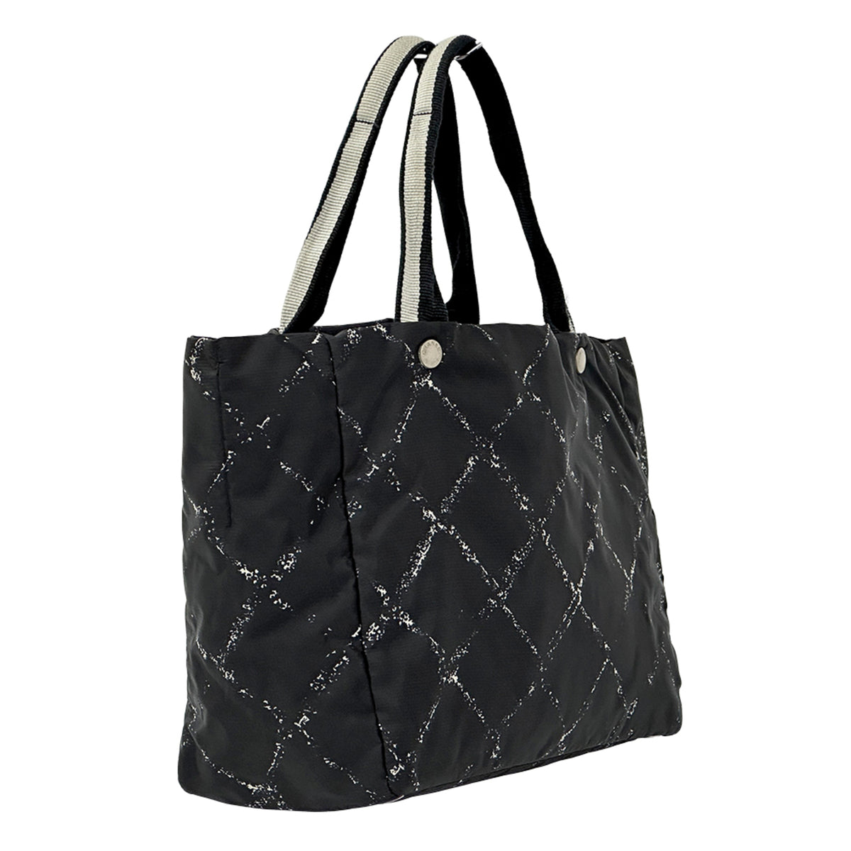Chanel Black Nylon Tote Bag (Pre-Owned)