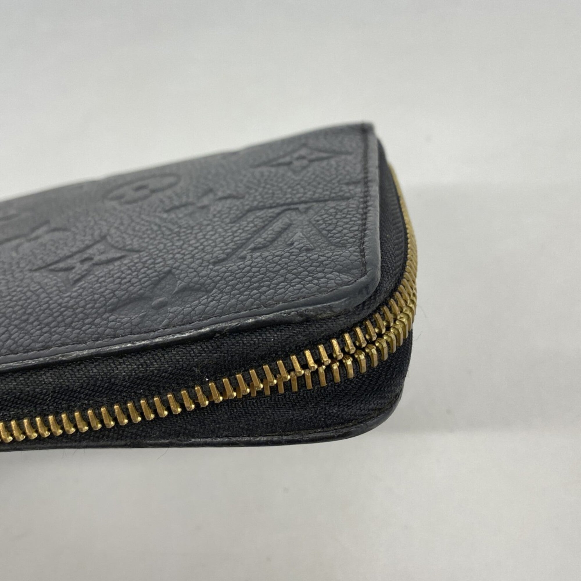 Louis Vuitton Noir Long Wallet (Bi-Fold) (Pre-Owned)