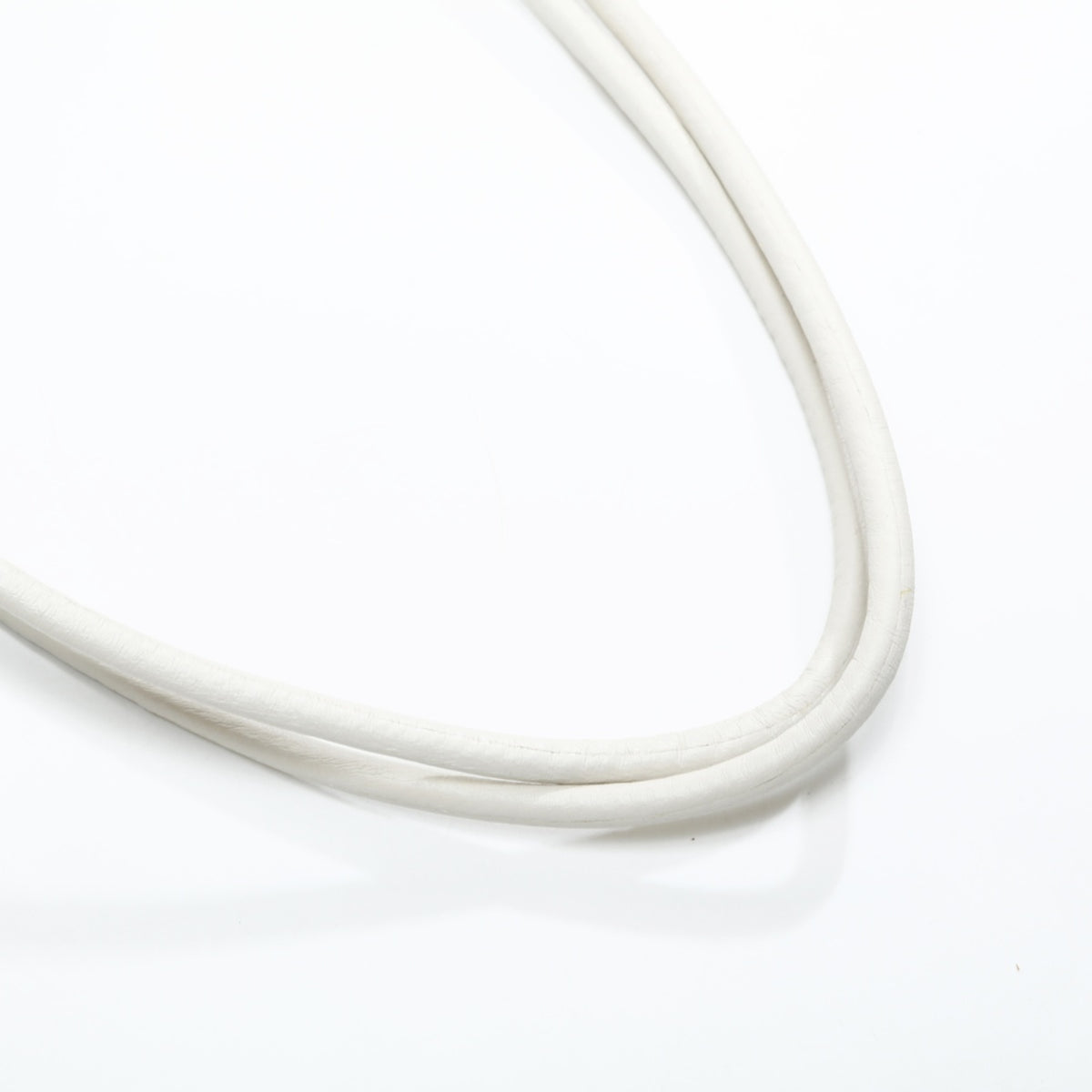 Bottega Veneta White Leather Shoulder Bag (Pre-Owned)