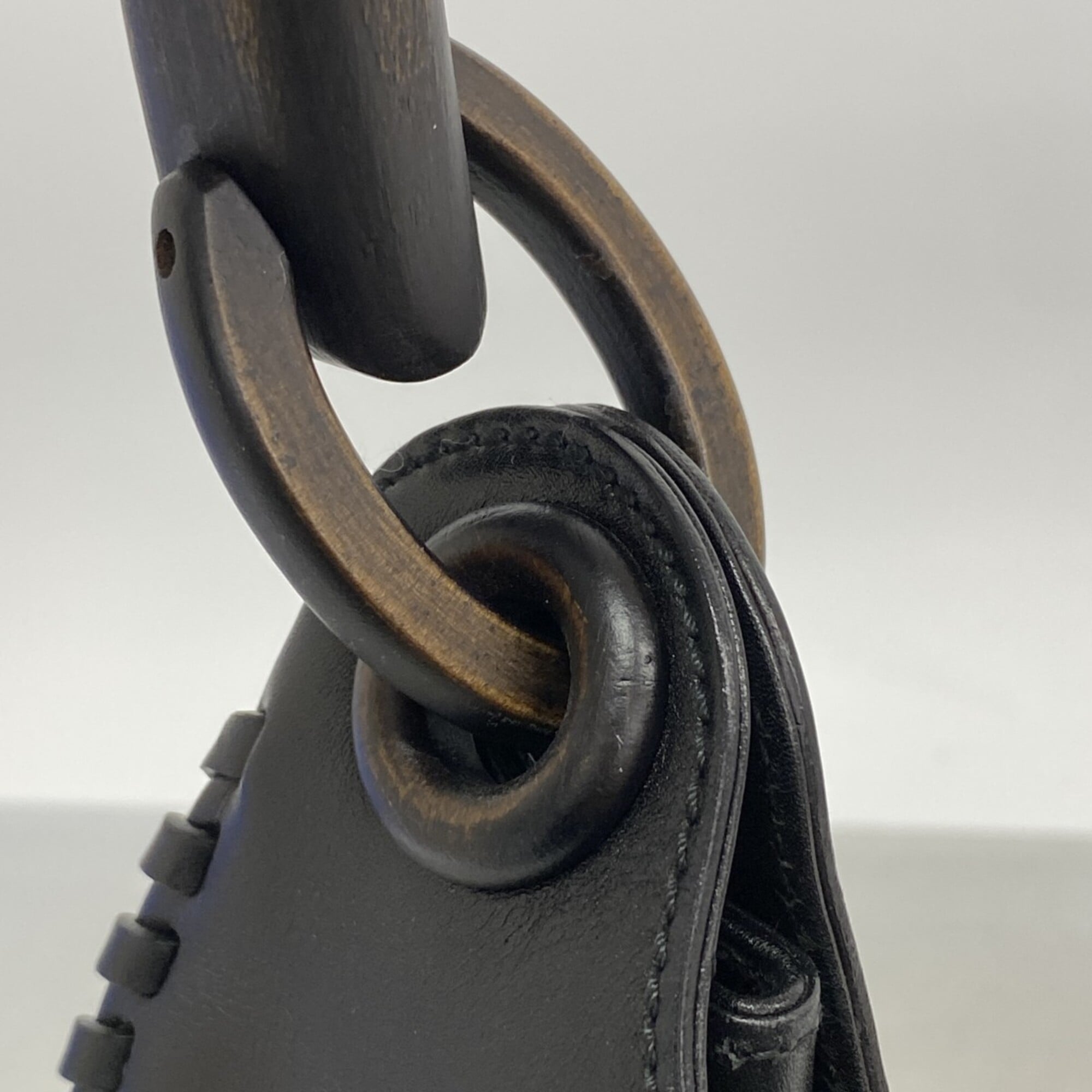 Gucci Black Leather Handbag (Pre-Owned)