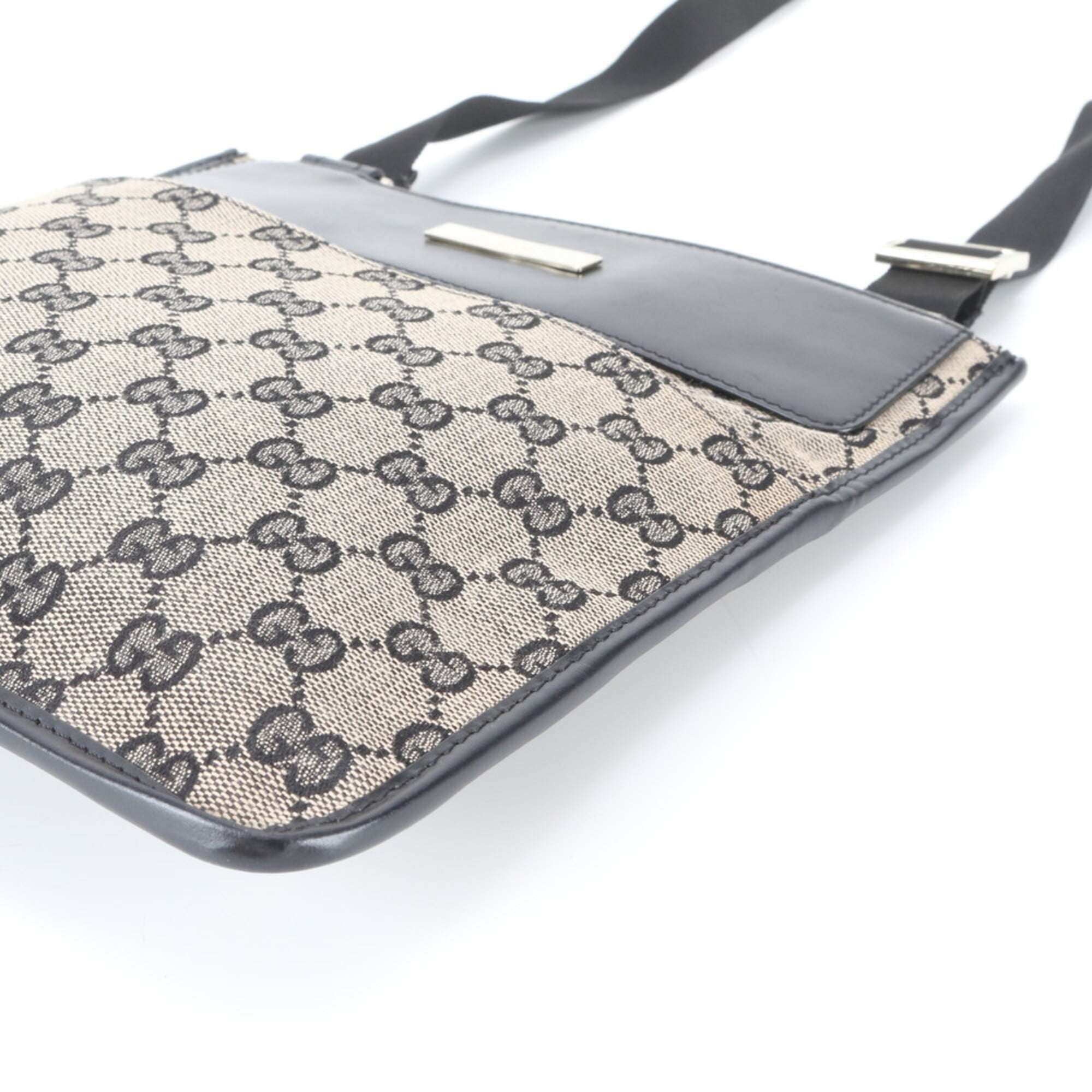 Gucci Black Leather Canvas Messenger Bag Shoulder Bag (Pre-Owned)