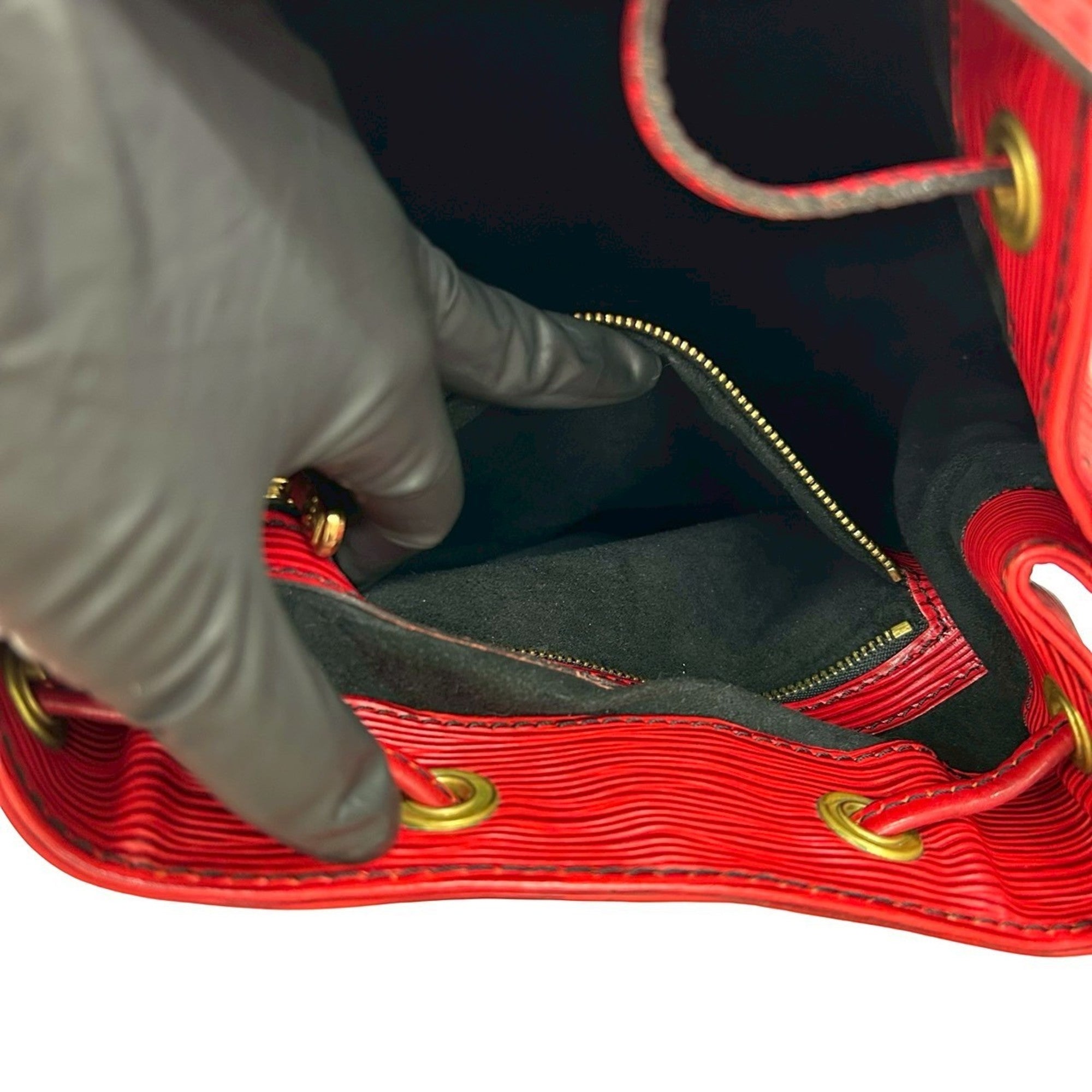 Louis Vuitton Red Color Epi Leather Shoulder Bag Tote Bag (Pre-Owned)
