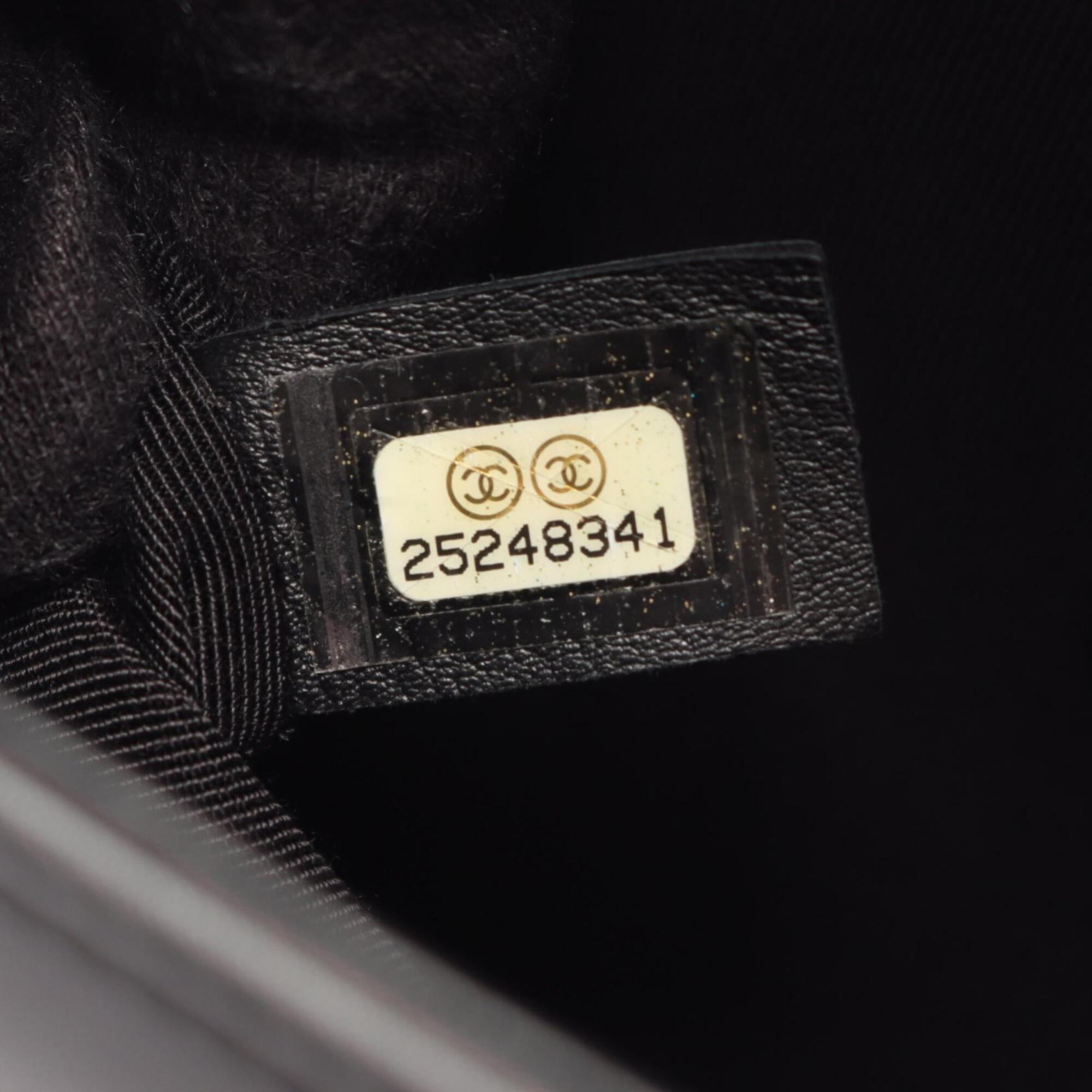 Chanel Black Leather Handbag Shoulder Bag (Pre-Owned)