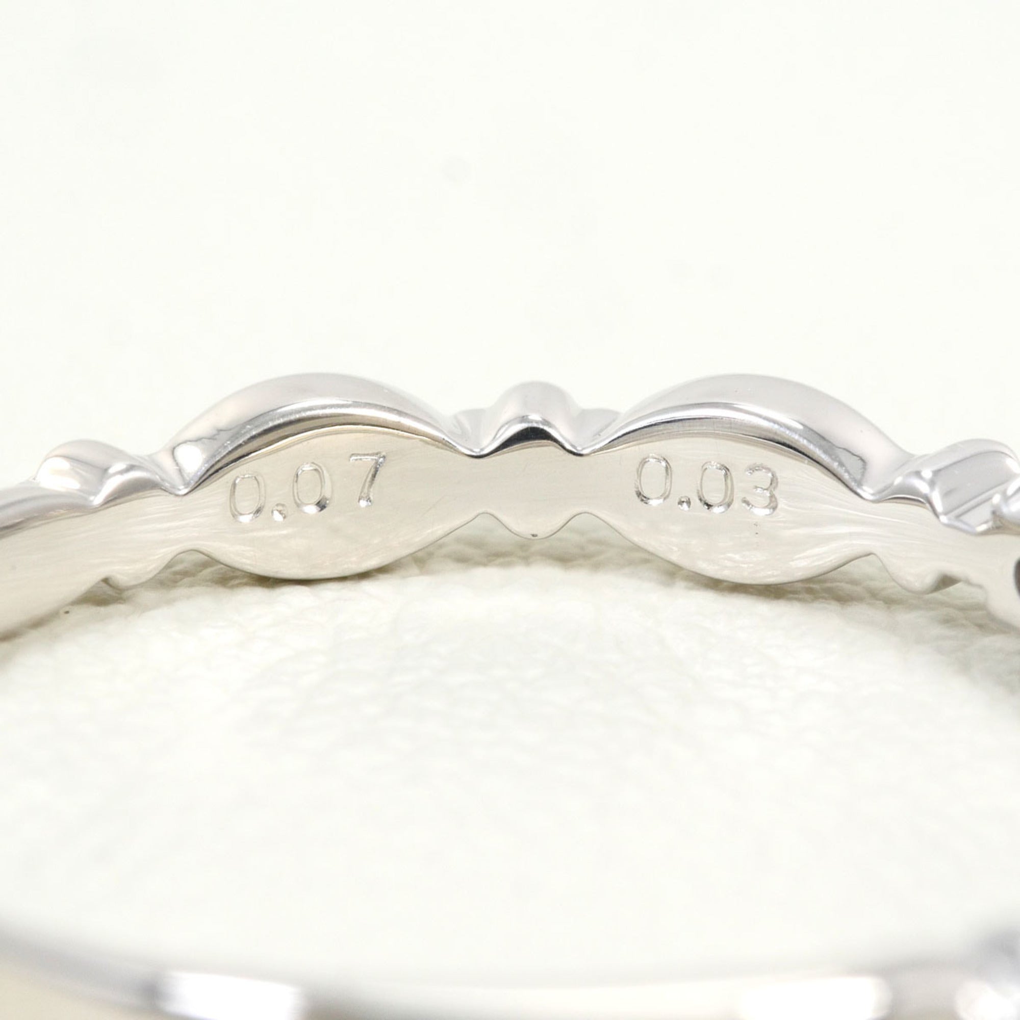 Unbranded Pink White Gold White Gold (18K) Band Ring (Pre-Owned)