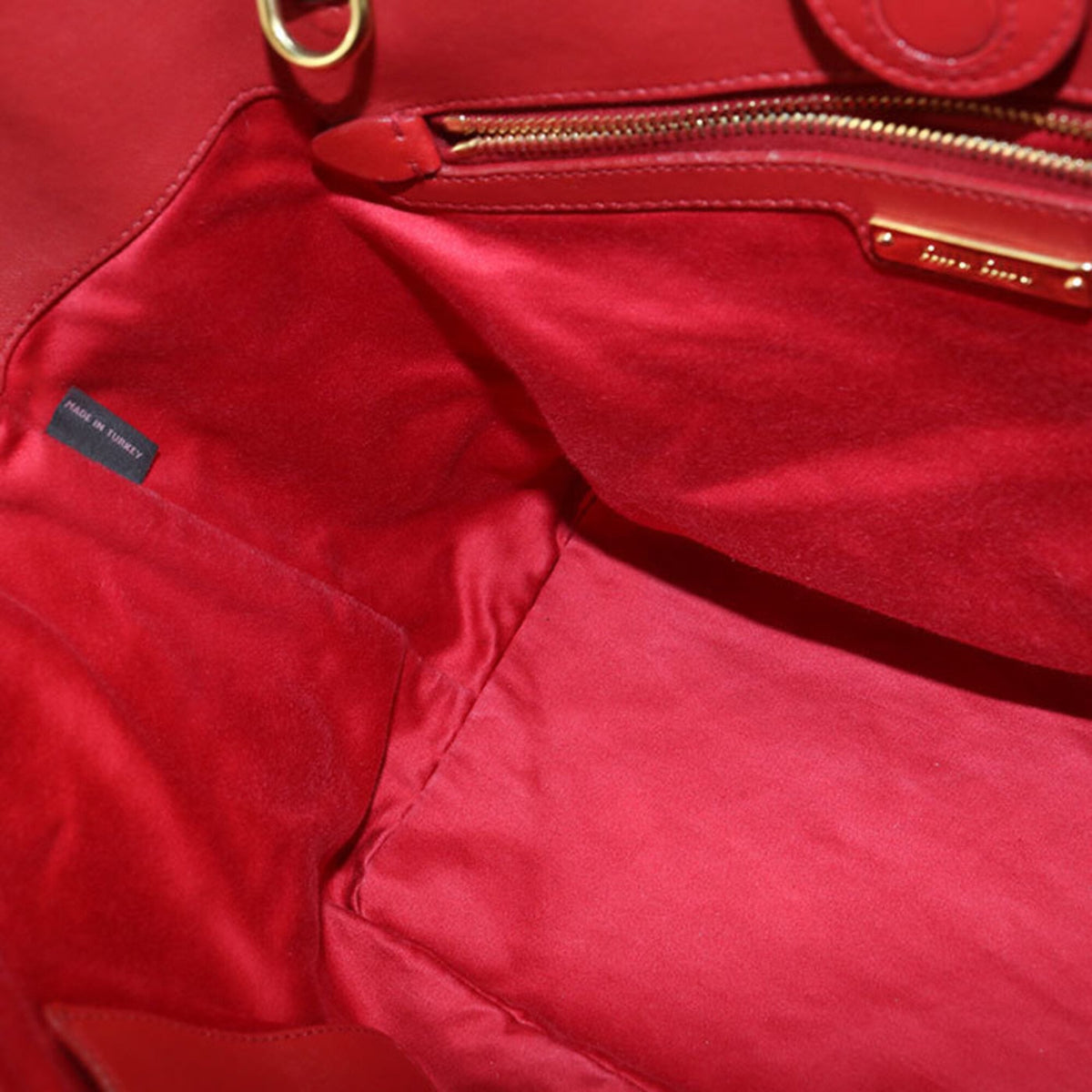 Miu Miu Red Color Leather Handbag (Pre-Owned)