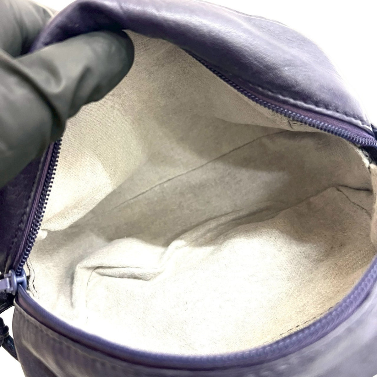 Loewe Purple Leather Pochette Shoulder Bag (Pre-Owned)