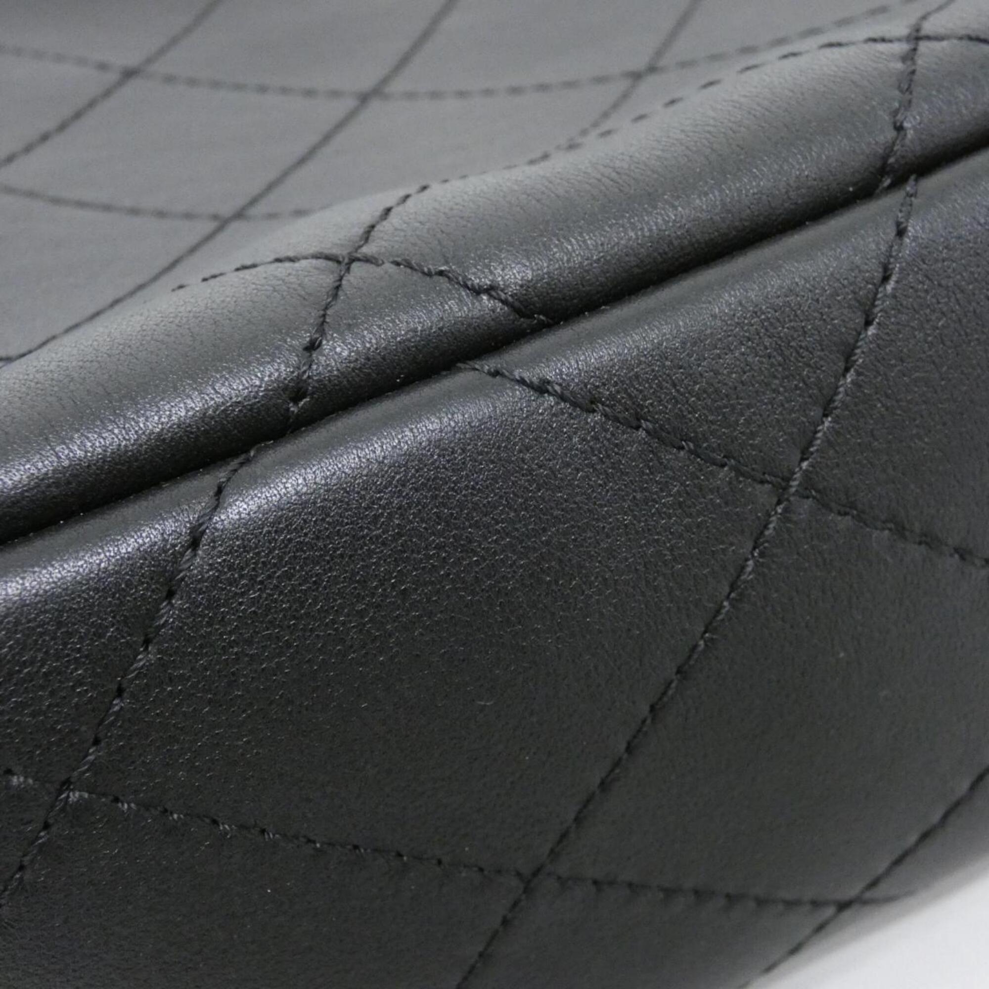 Chanel Black Leather Handbag (Pre-Owned)