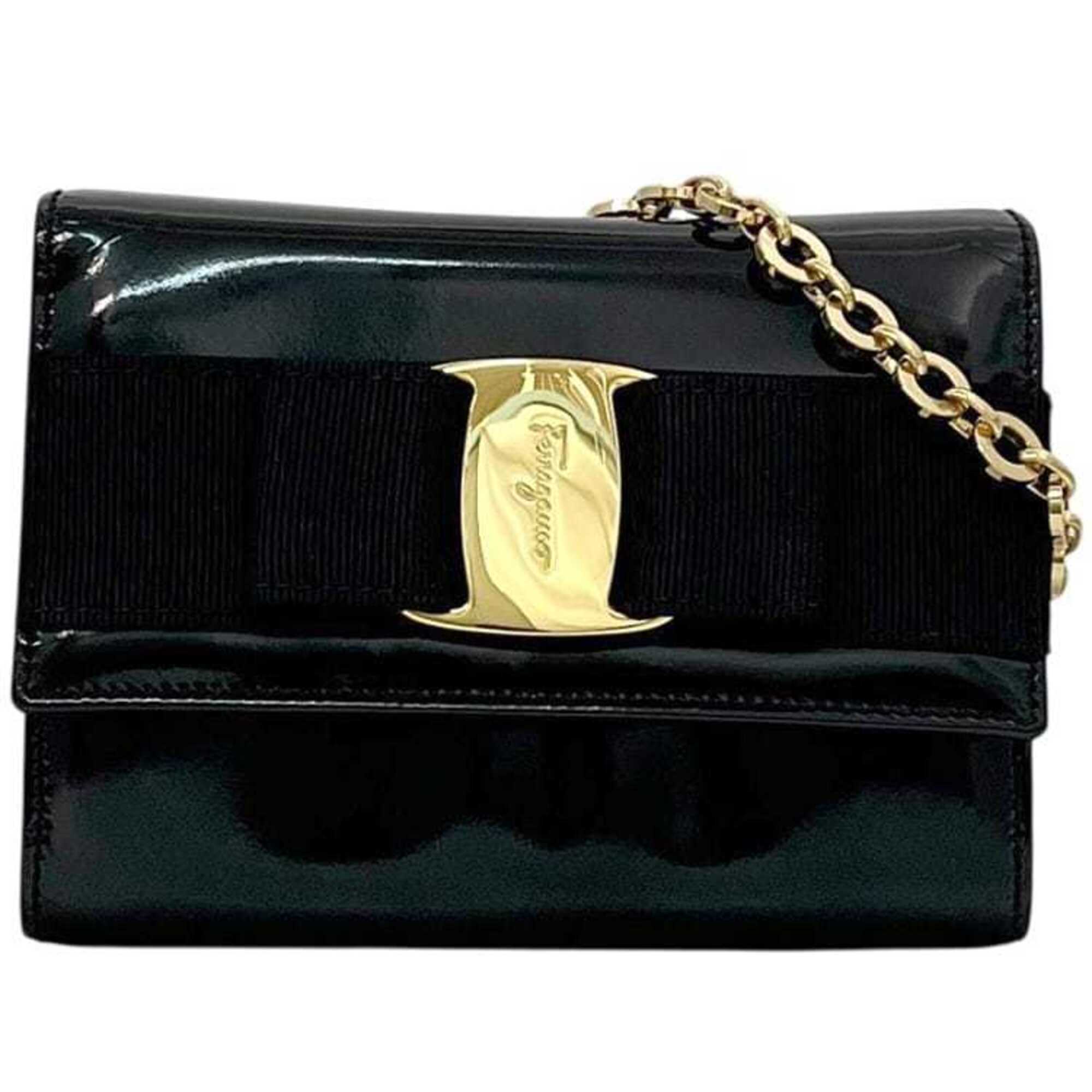 Salvatore Ferragamo Vara Black Patent Leather Shoulder Bag (Pre-Owned)