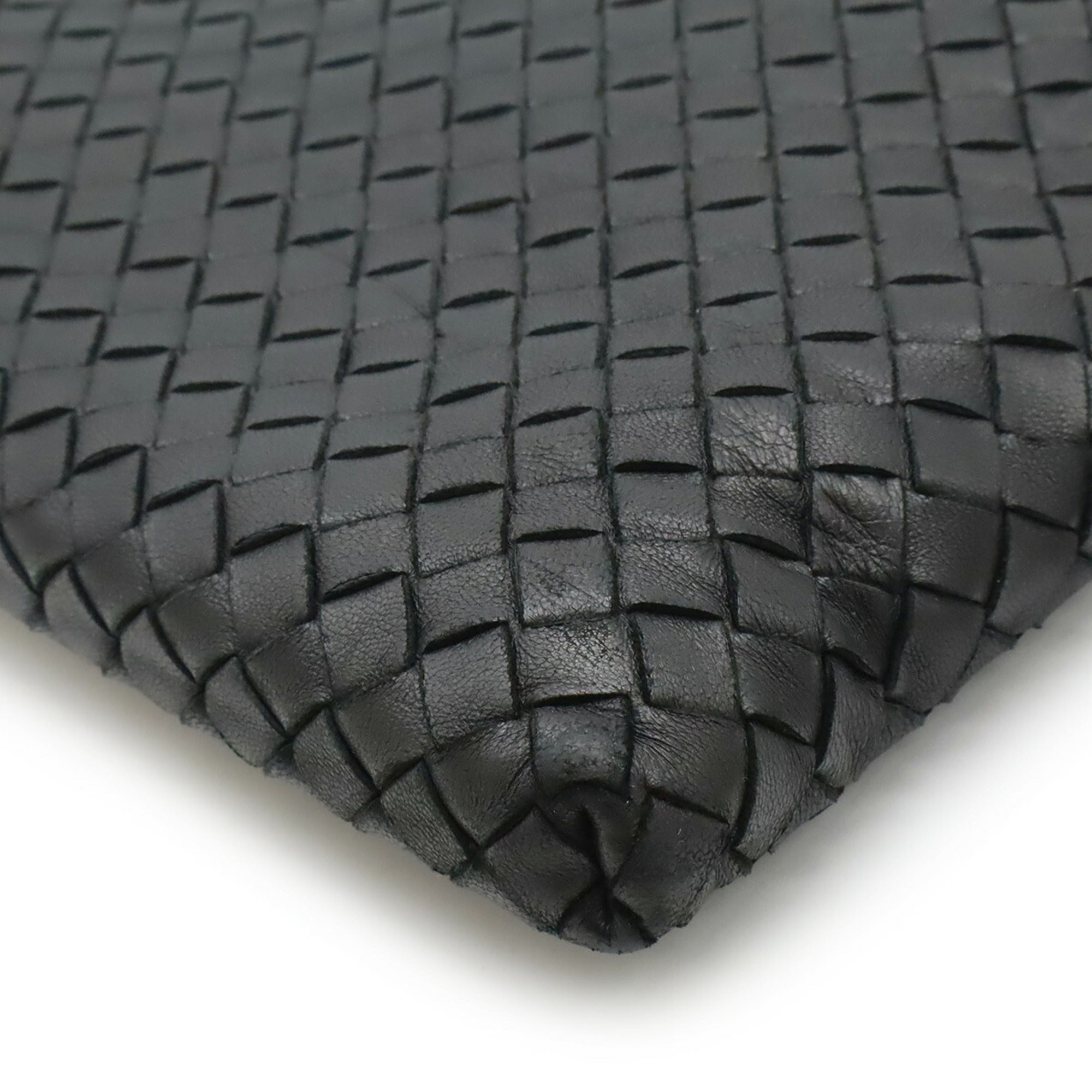 Bottega Veneta Black Intrecciato Shoulder Bag (Pre-Owned)