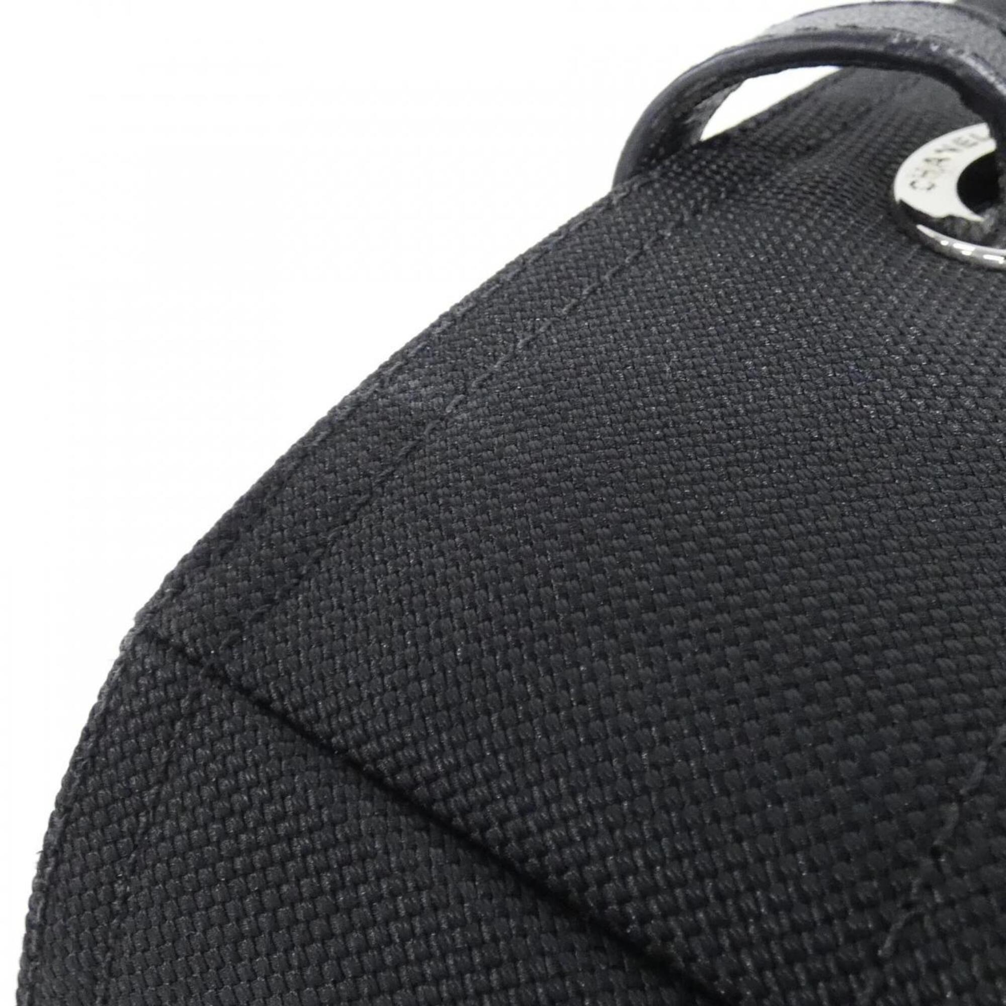 Chanel Black Canvas Handbag Pouch (Pre-Owned)