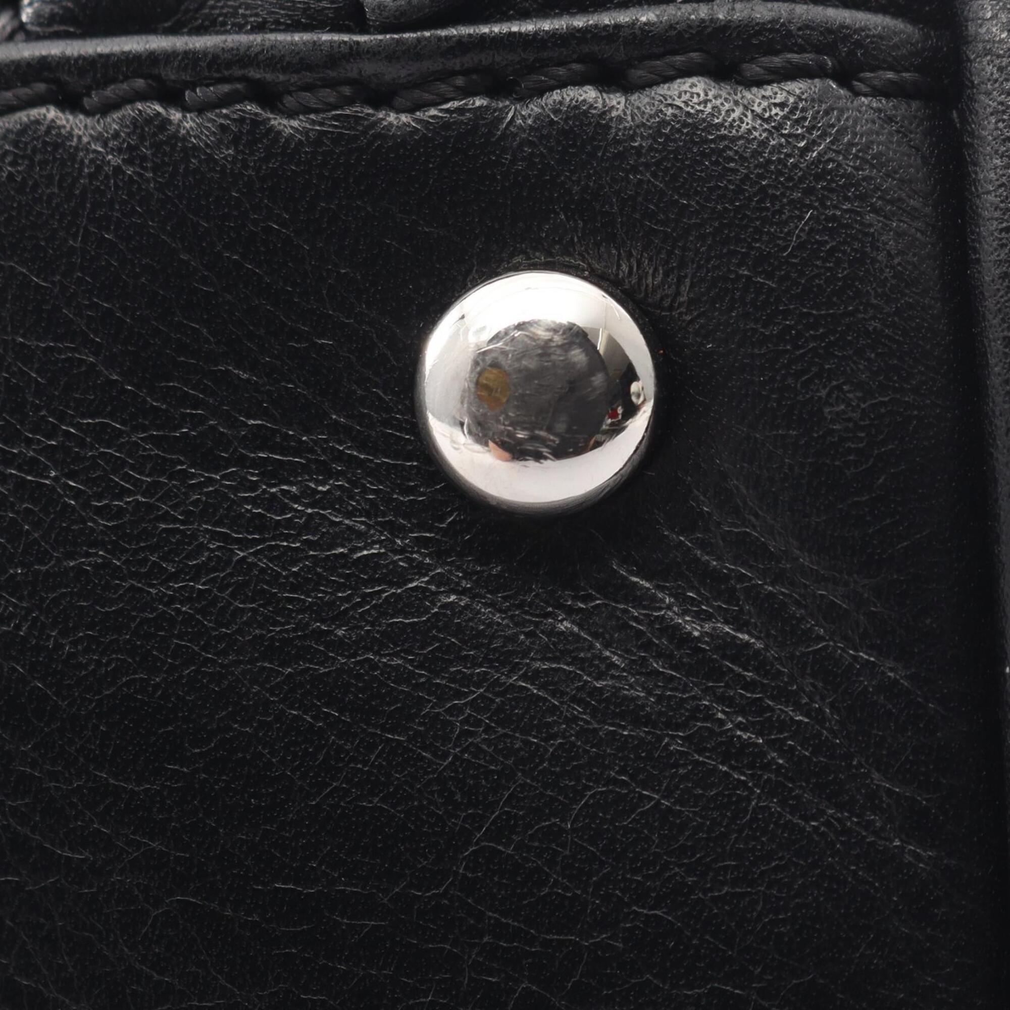 Chanel Black Leather Handbag Shoulder Bag (Pre-Owned)
