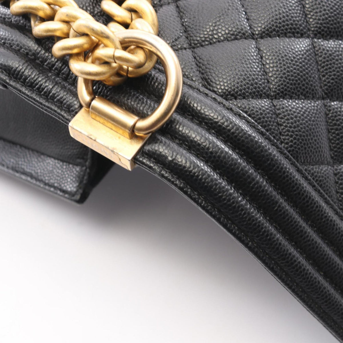 Chanel Black Grained Calfskin Handbag Shoulder Bag (Pre-Owned)
