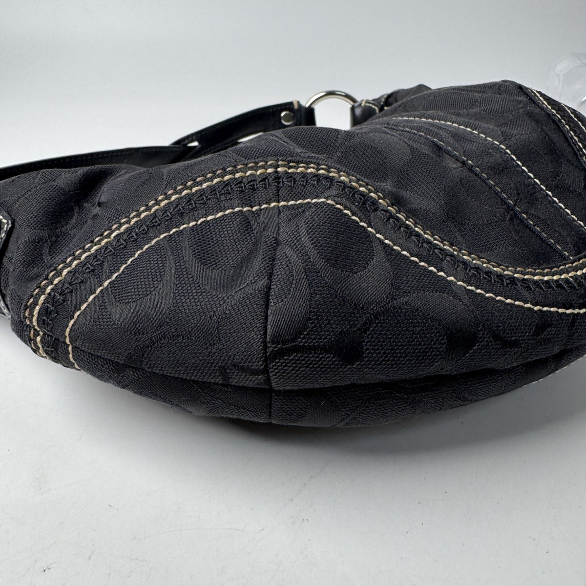 Coach Black Canvas Handbag Shoulder Bag (Pre-Owned)