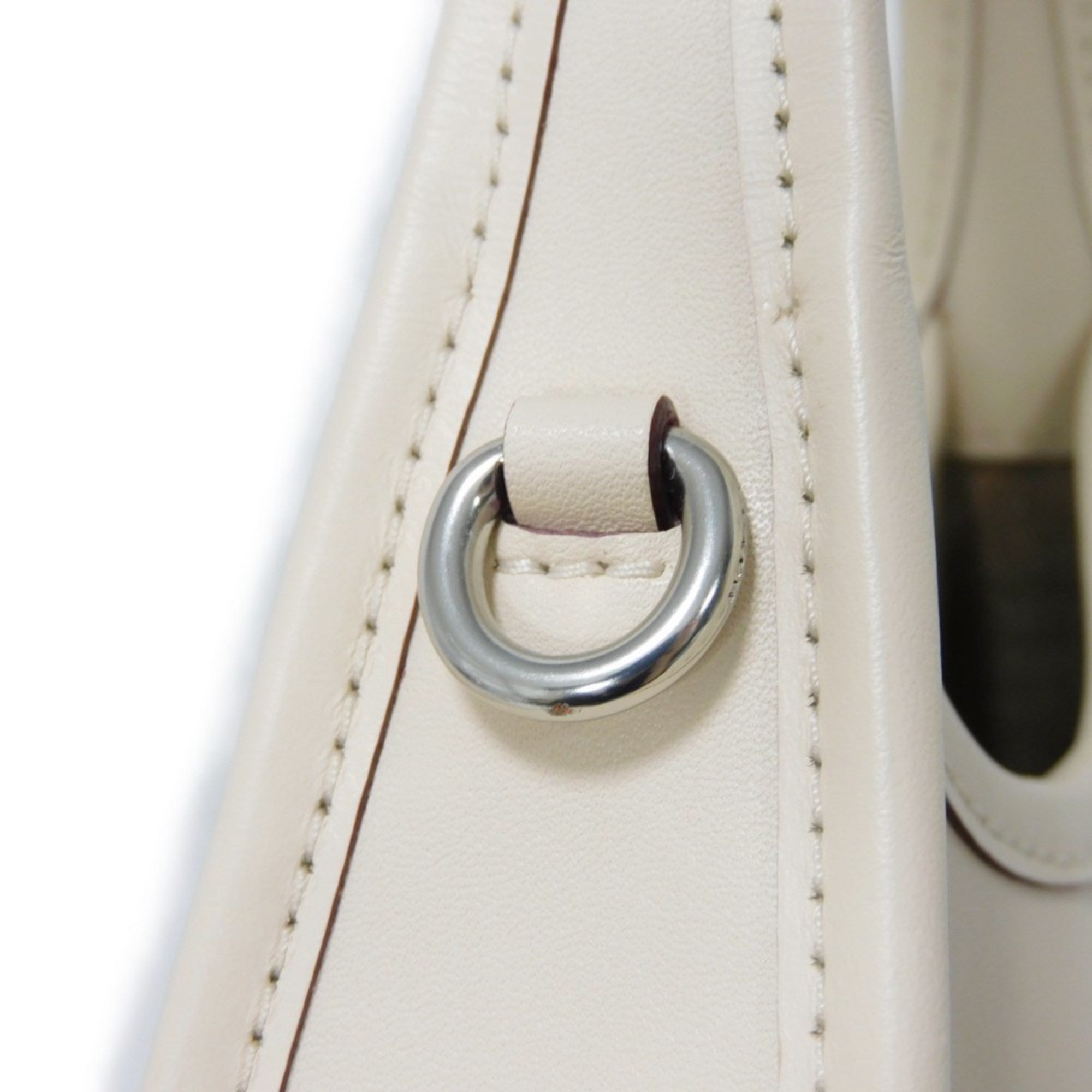 Coach White Leather Handbag Shoulder Bag (Pre-Owned)