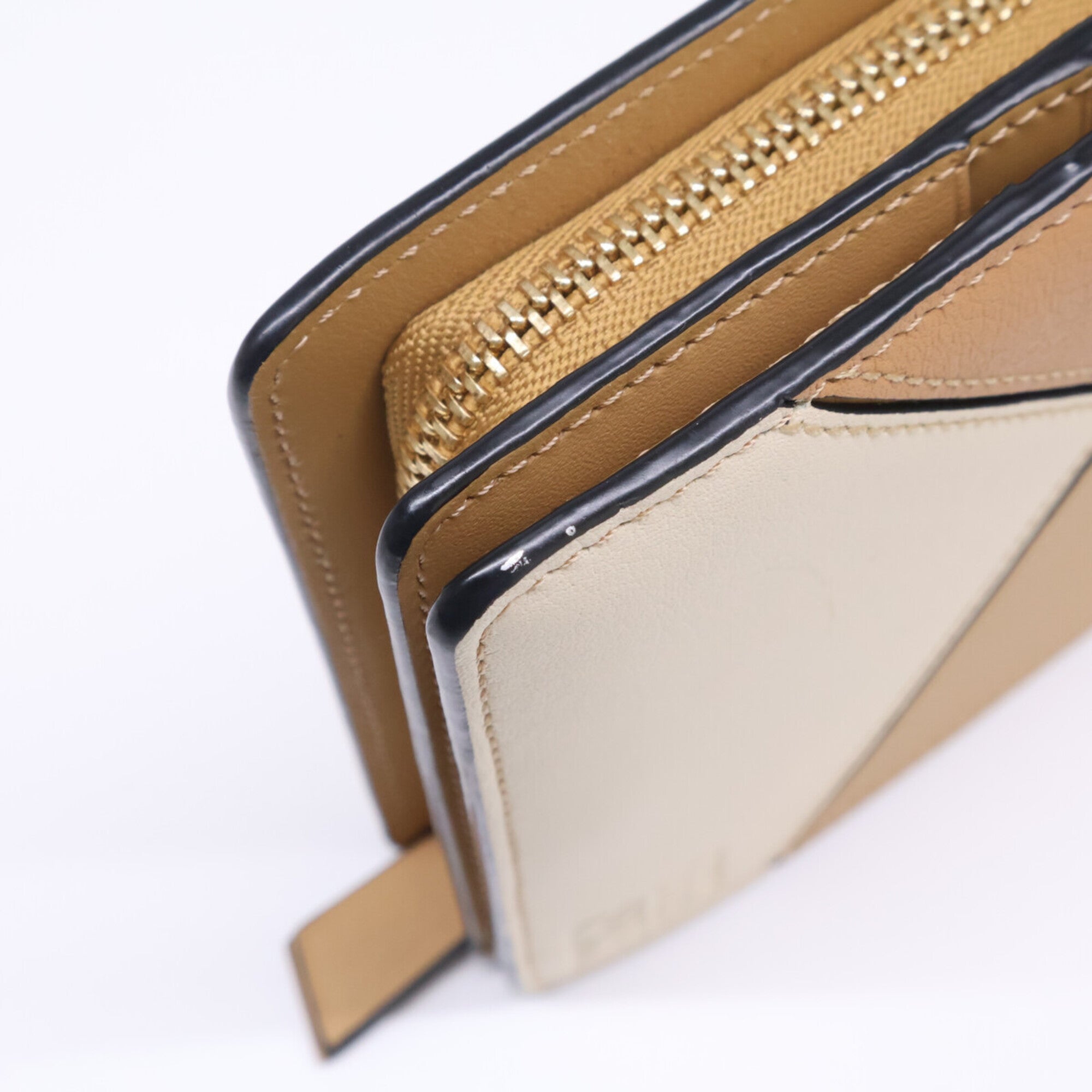 Loewe Beige Leather Wallet (Bi-Fold) (Pre-Owned)