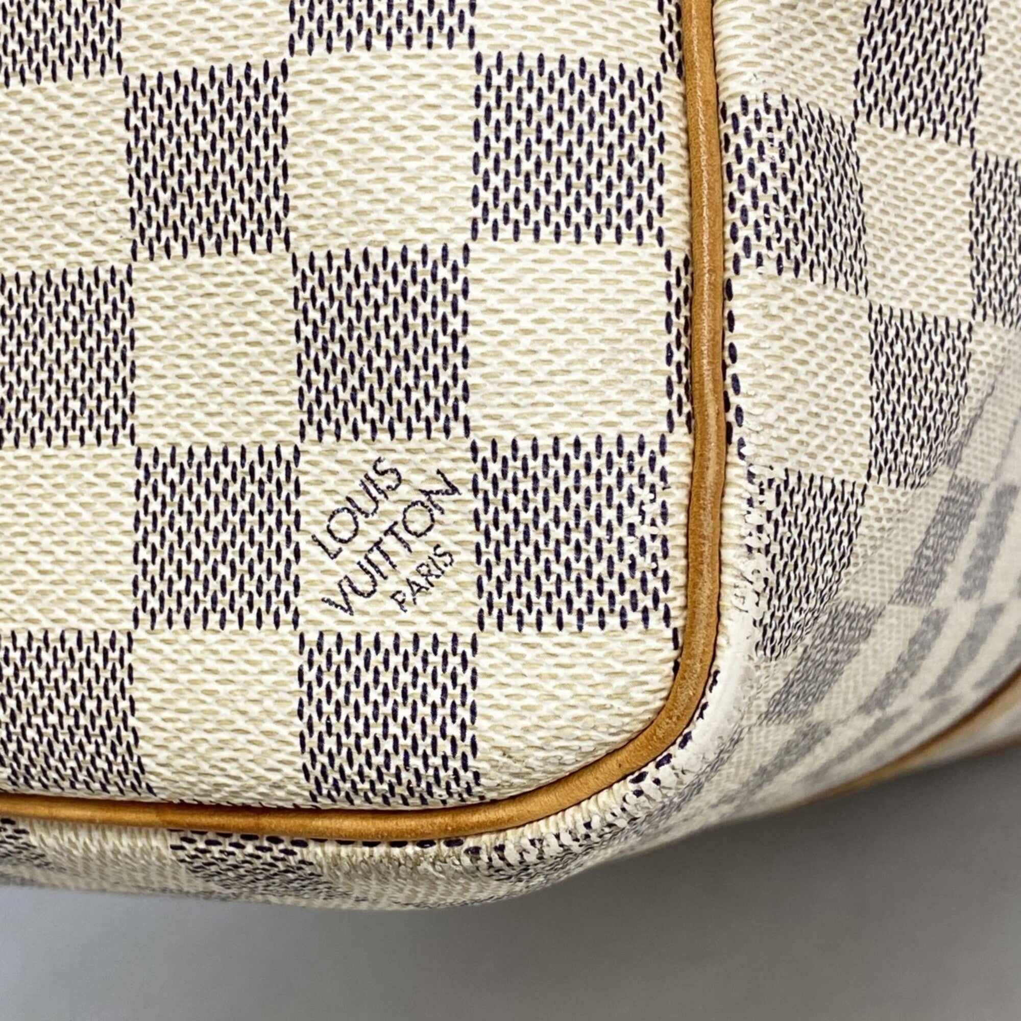 Louis Vuitton White Boston Bag (Pre-Owned)
