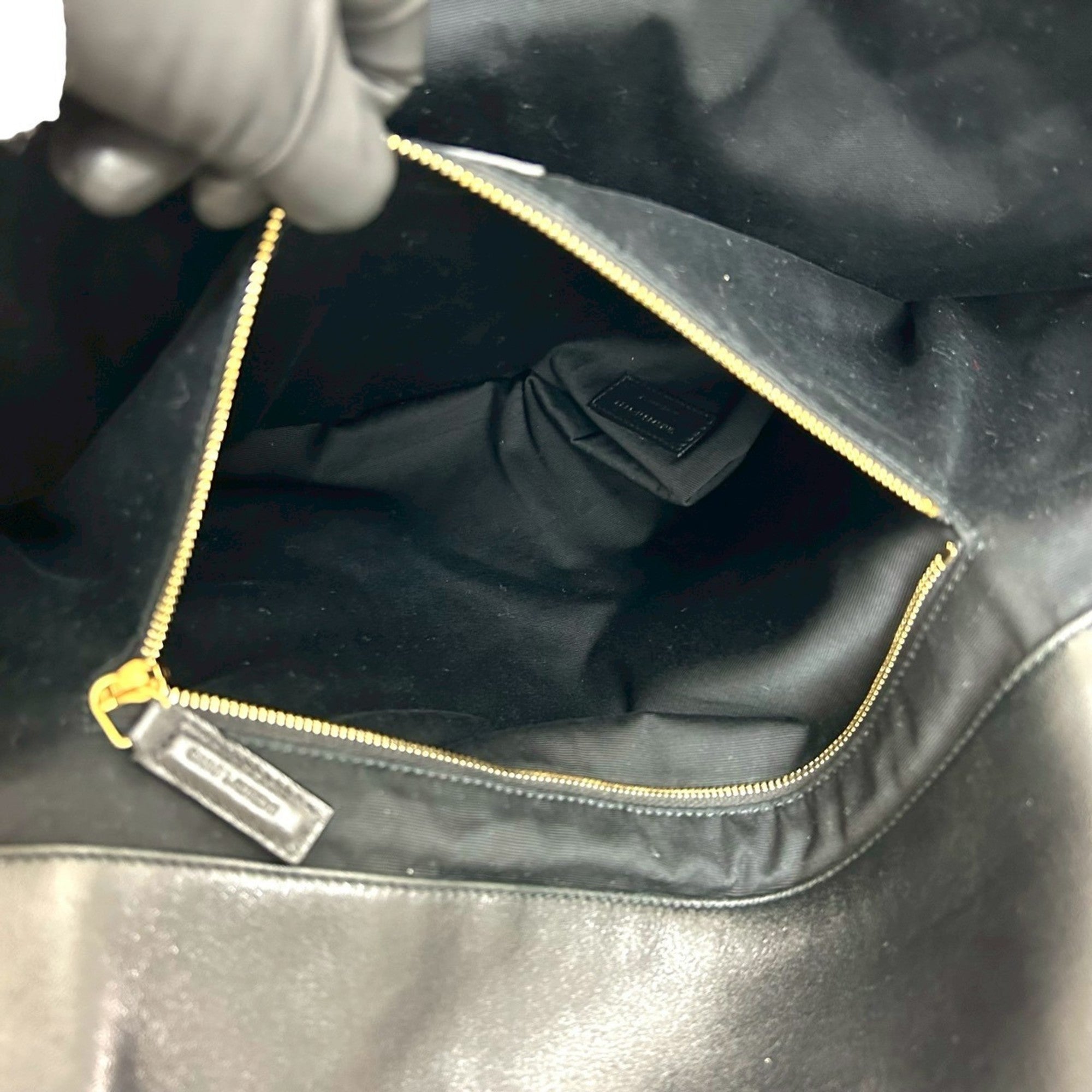 Saint Laurent Black Leather Pouch Tote Bag (Pre-Owned)